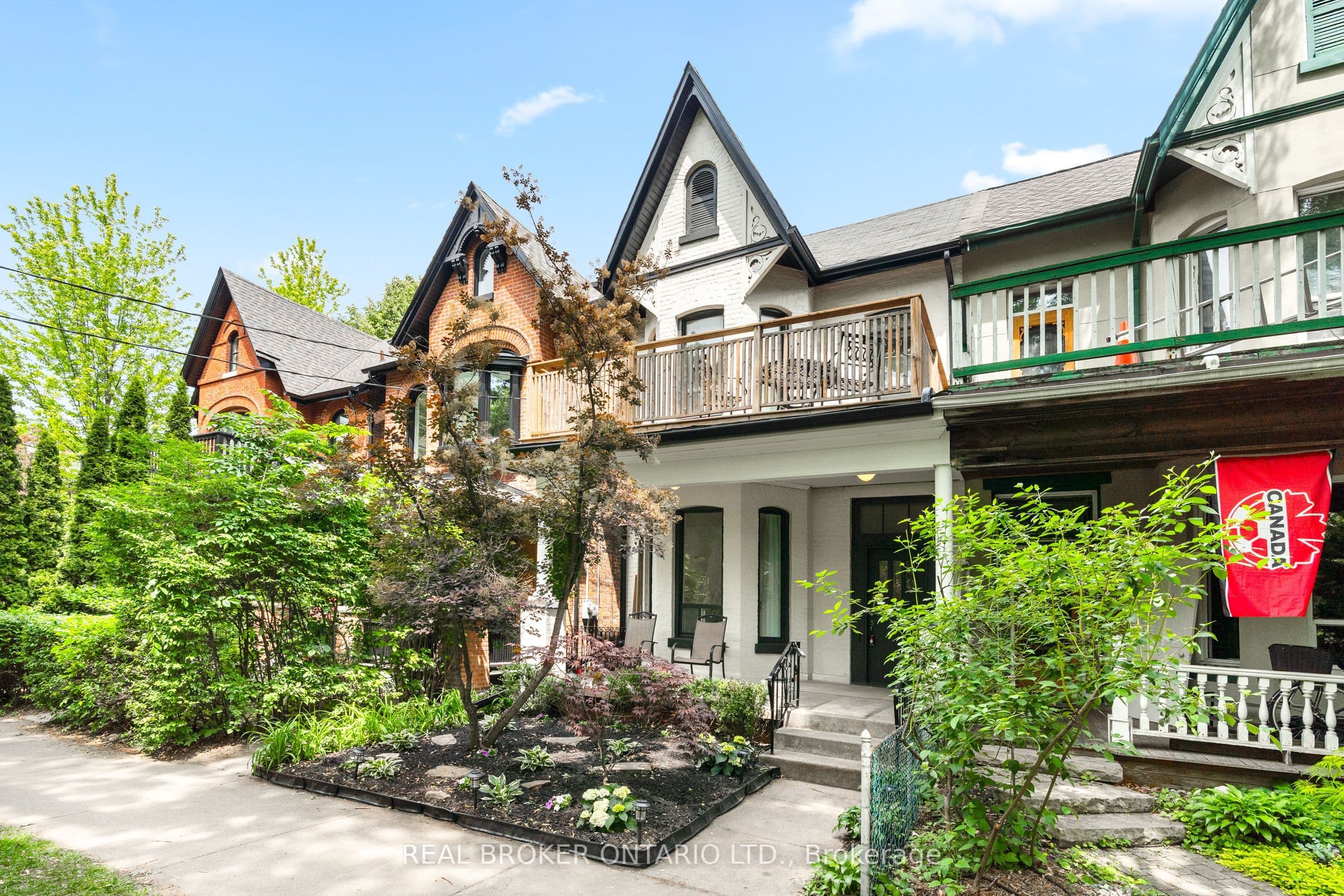 33 Lakeview Avenue photo 1