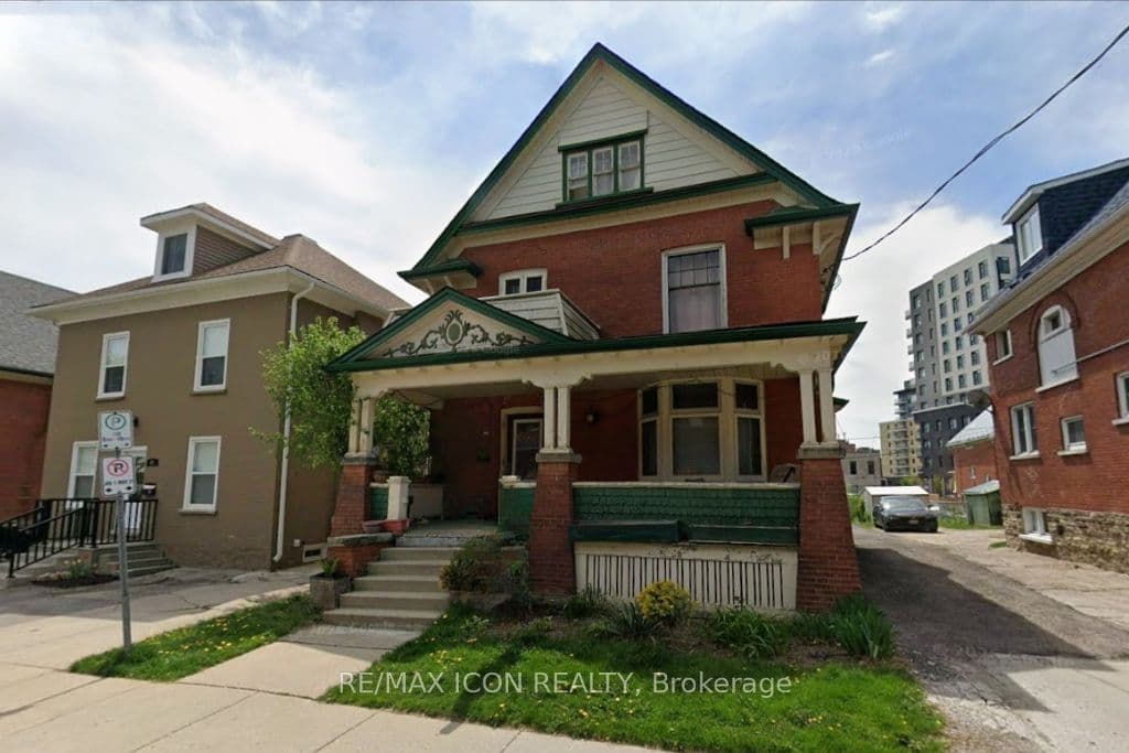59 Irvin Street photo 1