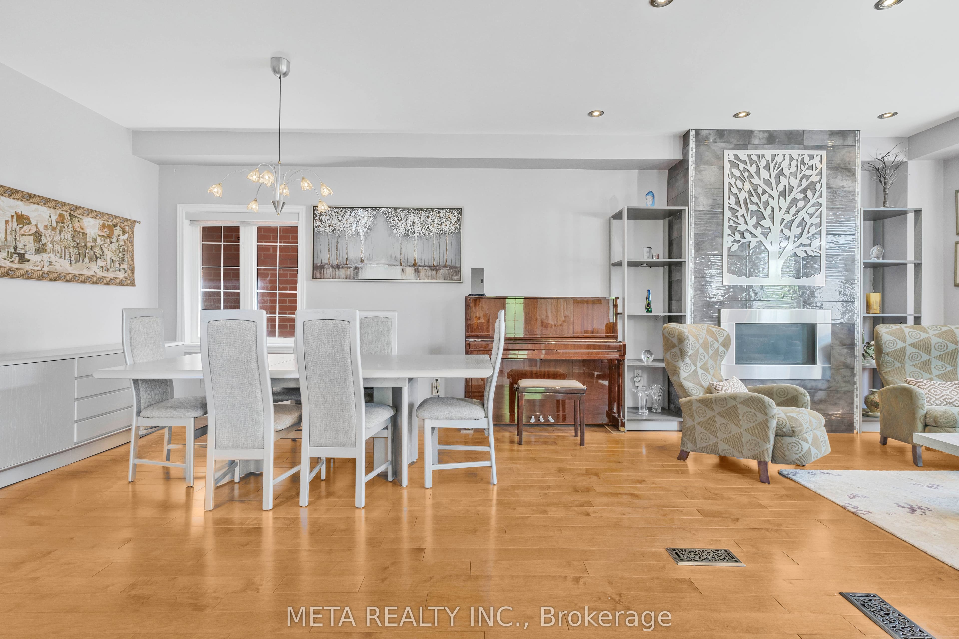 25 Crispin Court photo 1