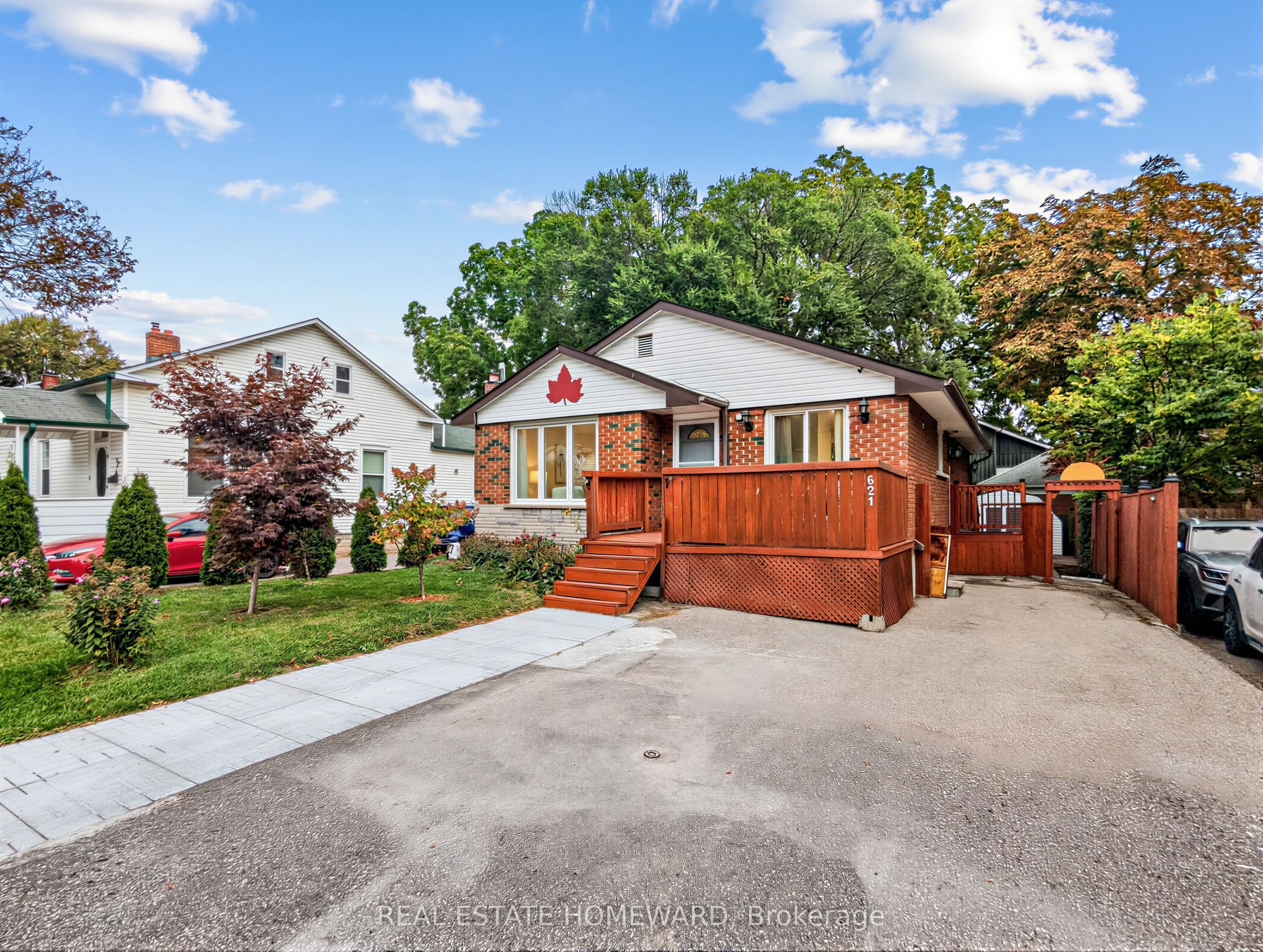 621 Byron Street photo 1