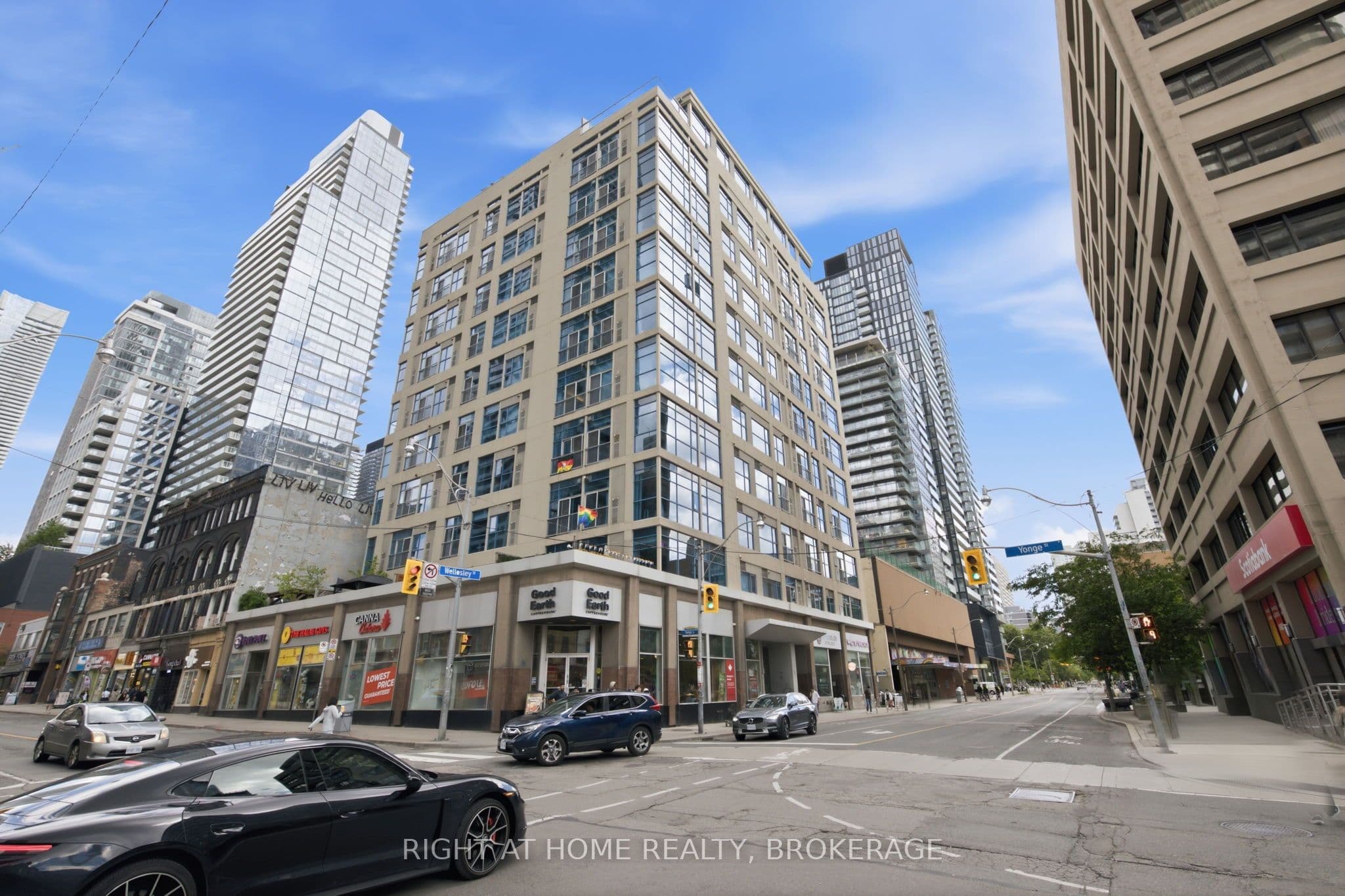 Unit 802 8 Wellesley Street photo 1