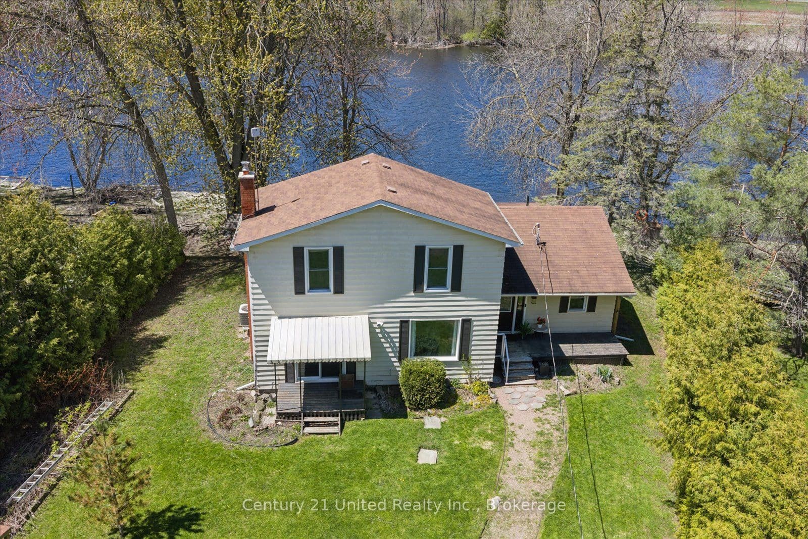 266 Greenwood Road photo 1