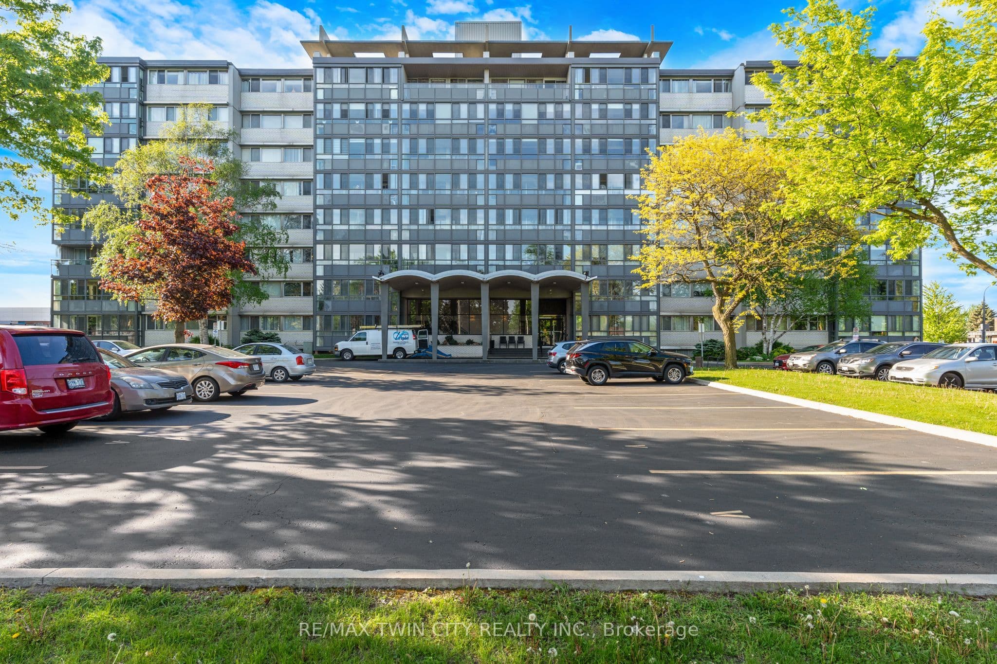 Unit 306 24 Midland Drive photo 1
