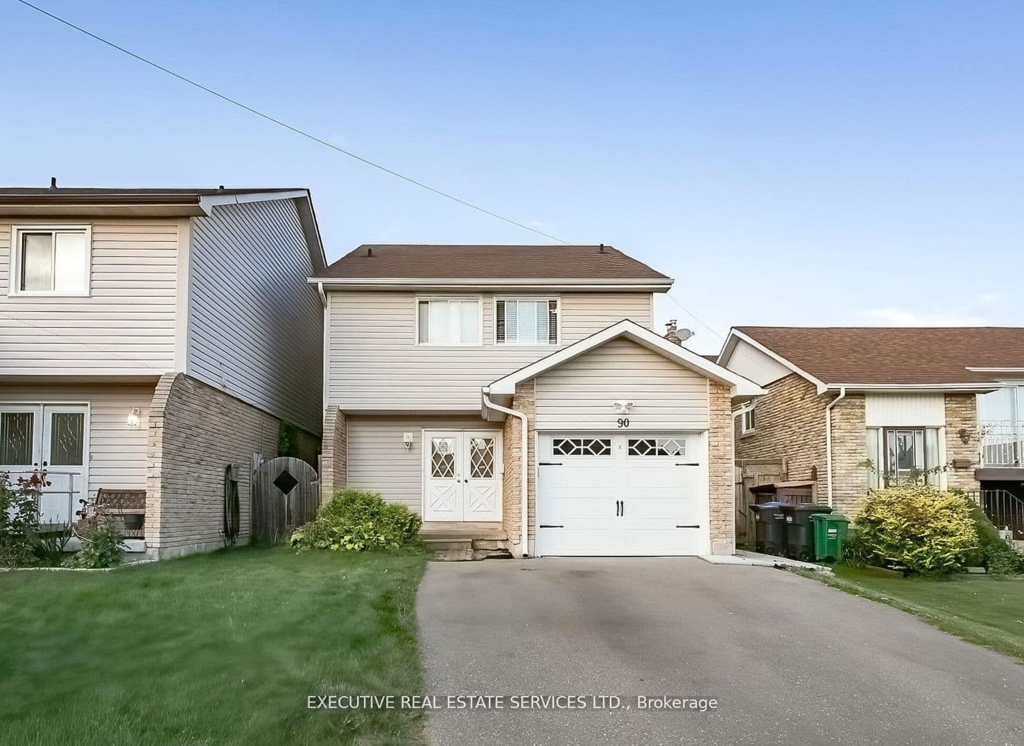 90 Primrose Crescent photo 1