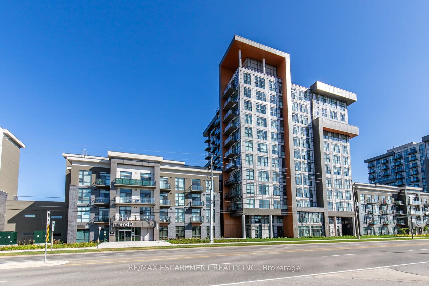 Unit 804 470 Dundas Street photo 1