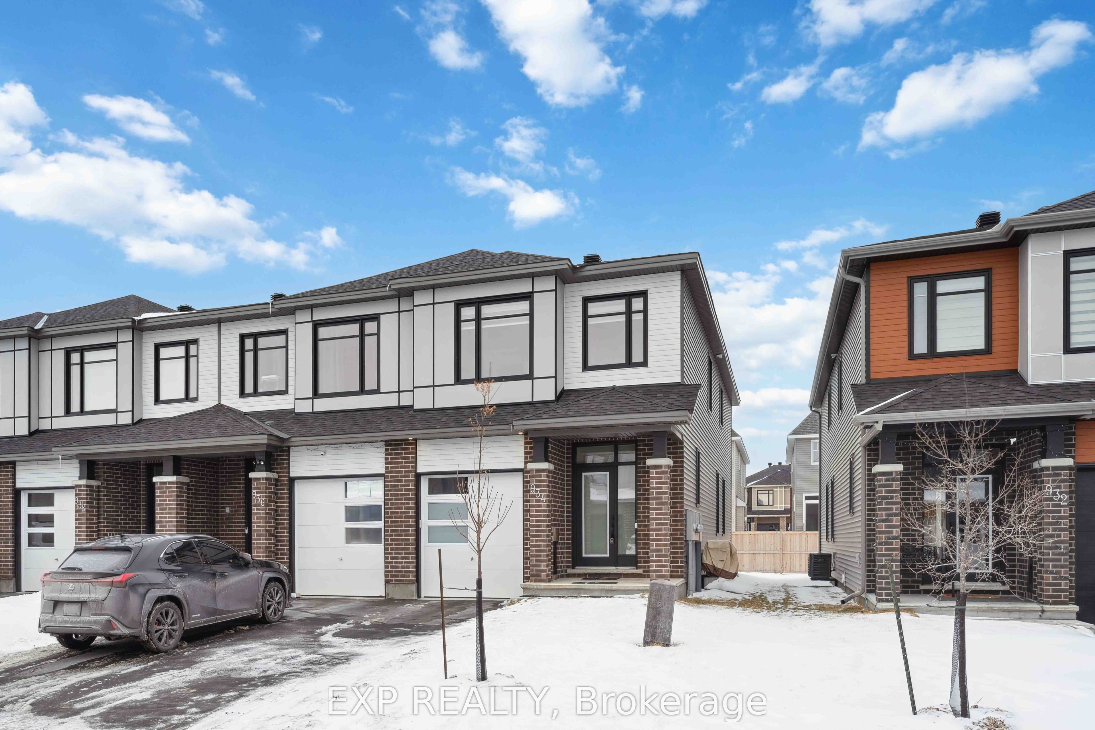 934 Clarkia Street photo 1