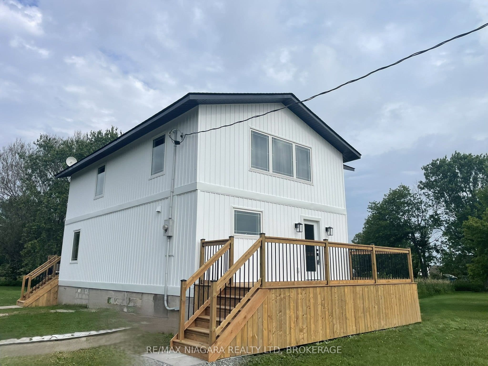 11809 Sideroad 18 N/A photo 1