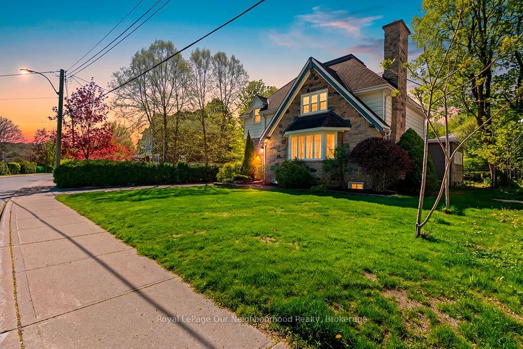 185 4th Street photo 1