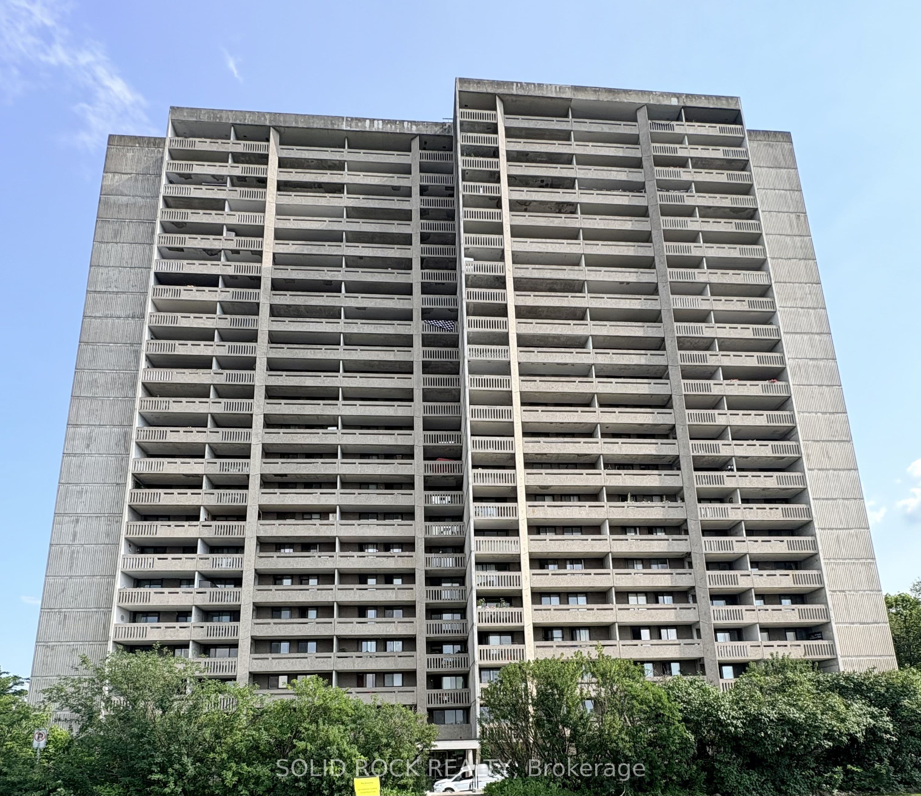 Unit 309 415 Greenview Avenue photo 1