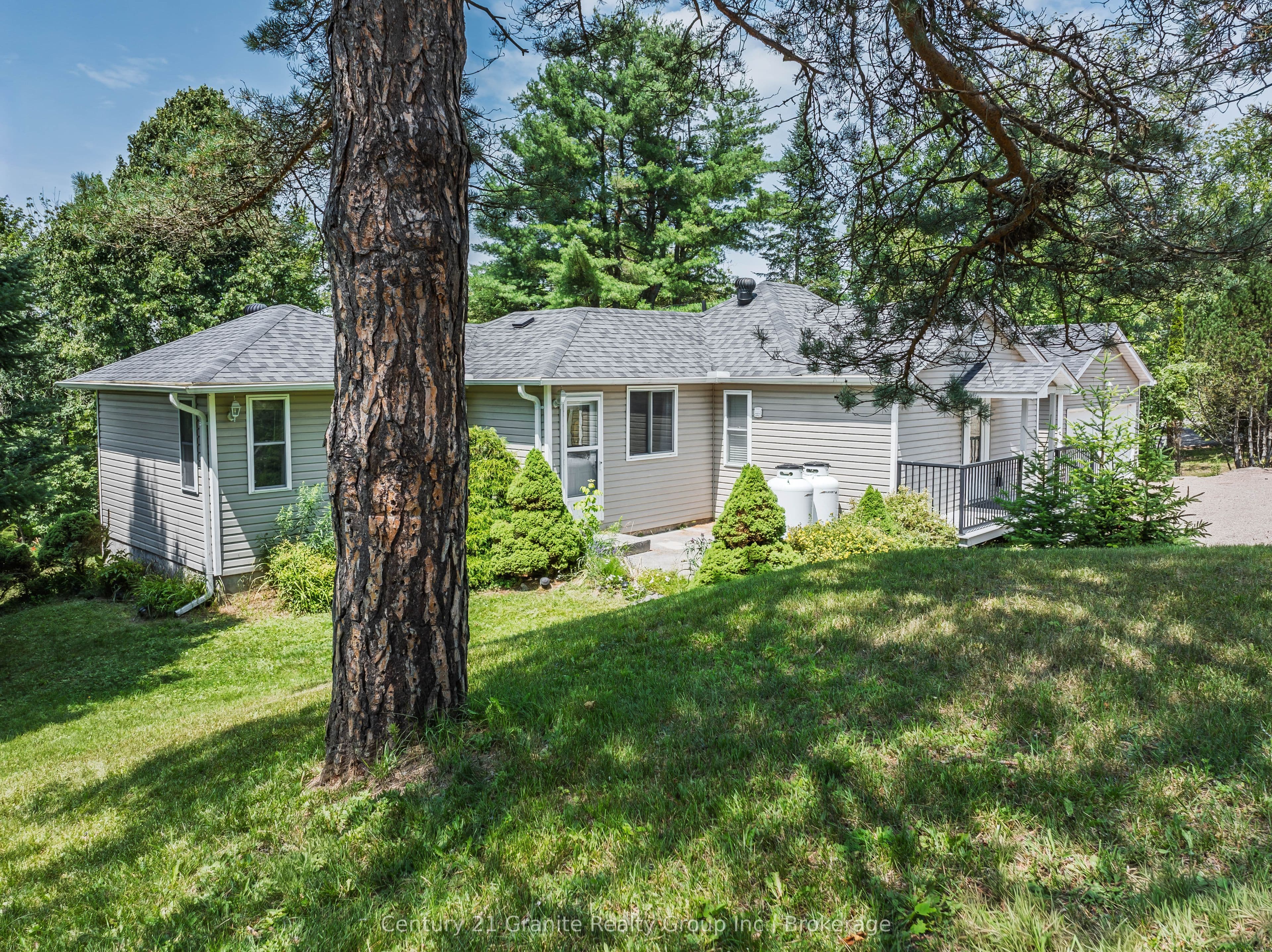 7177 Gelert Road photo 1