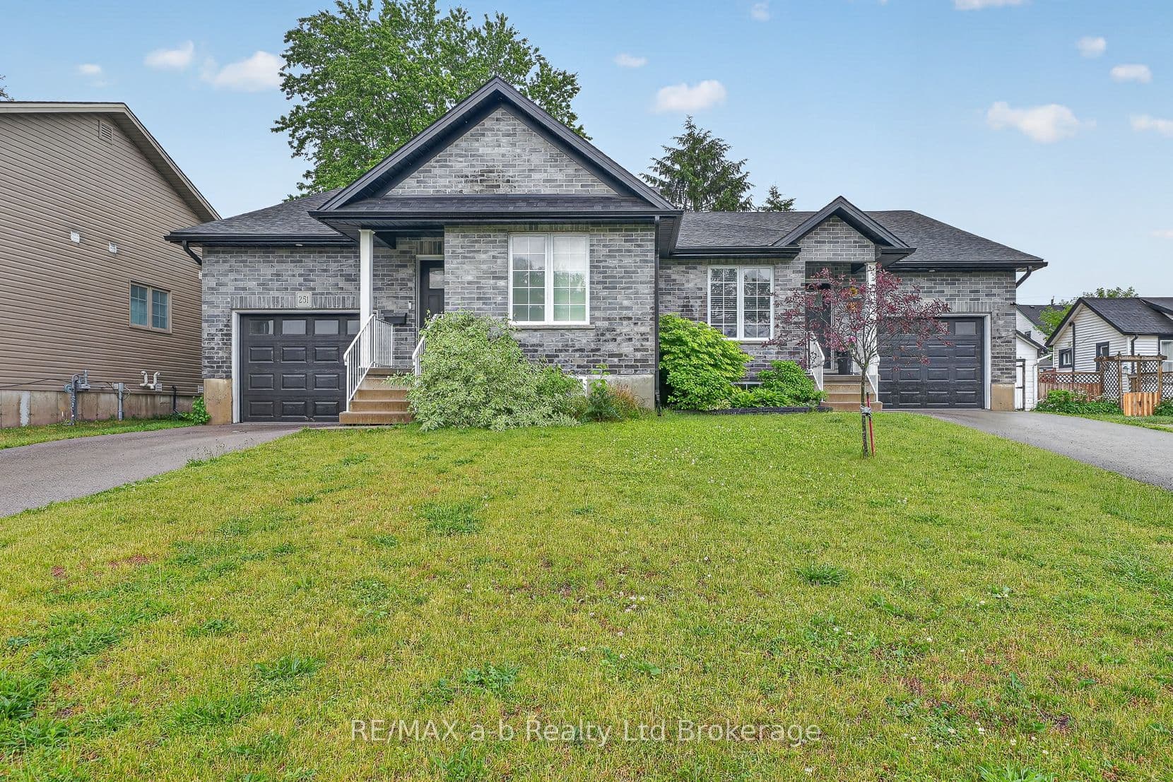 253 Charles Street photo 1