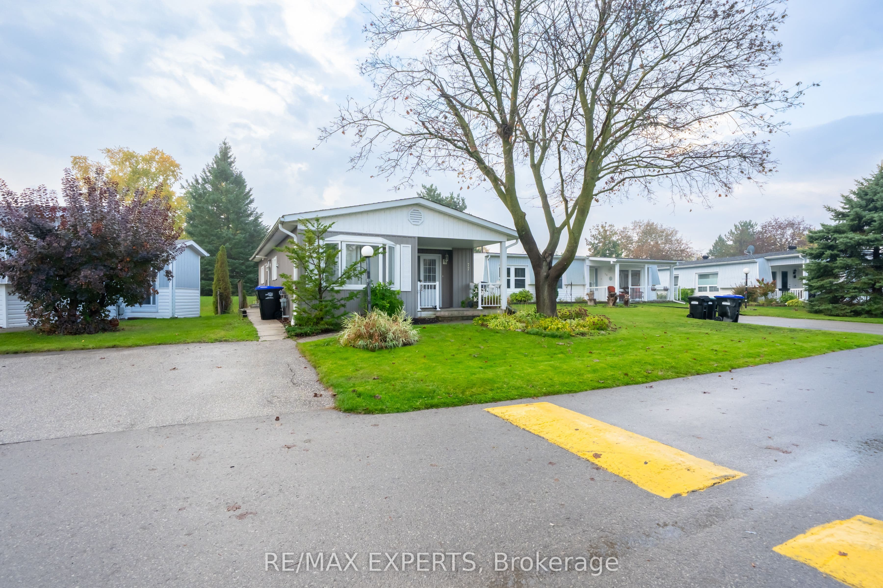 77 Linden Lane photo 1