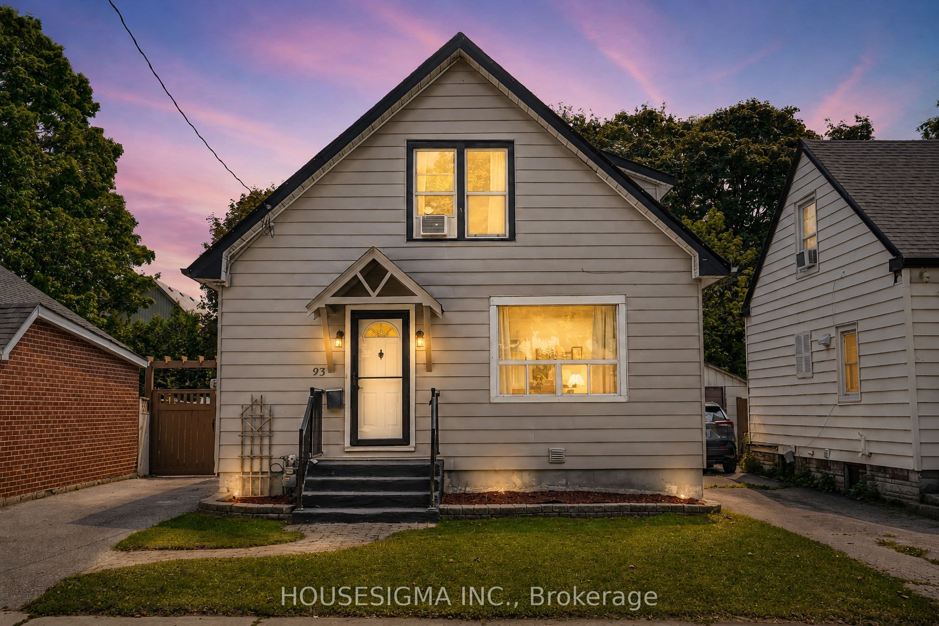 93 Brock Street photo 1