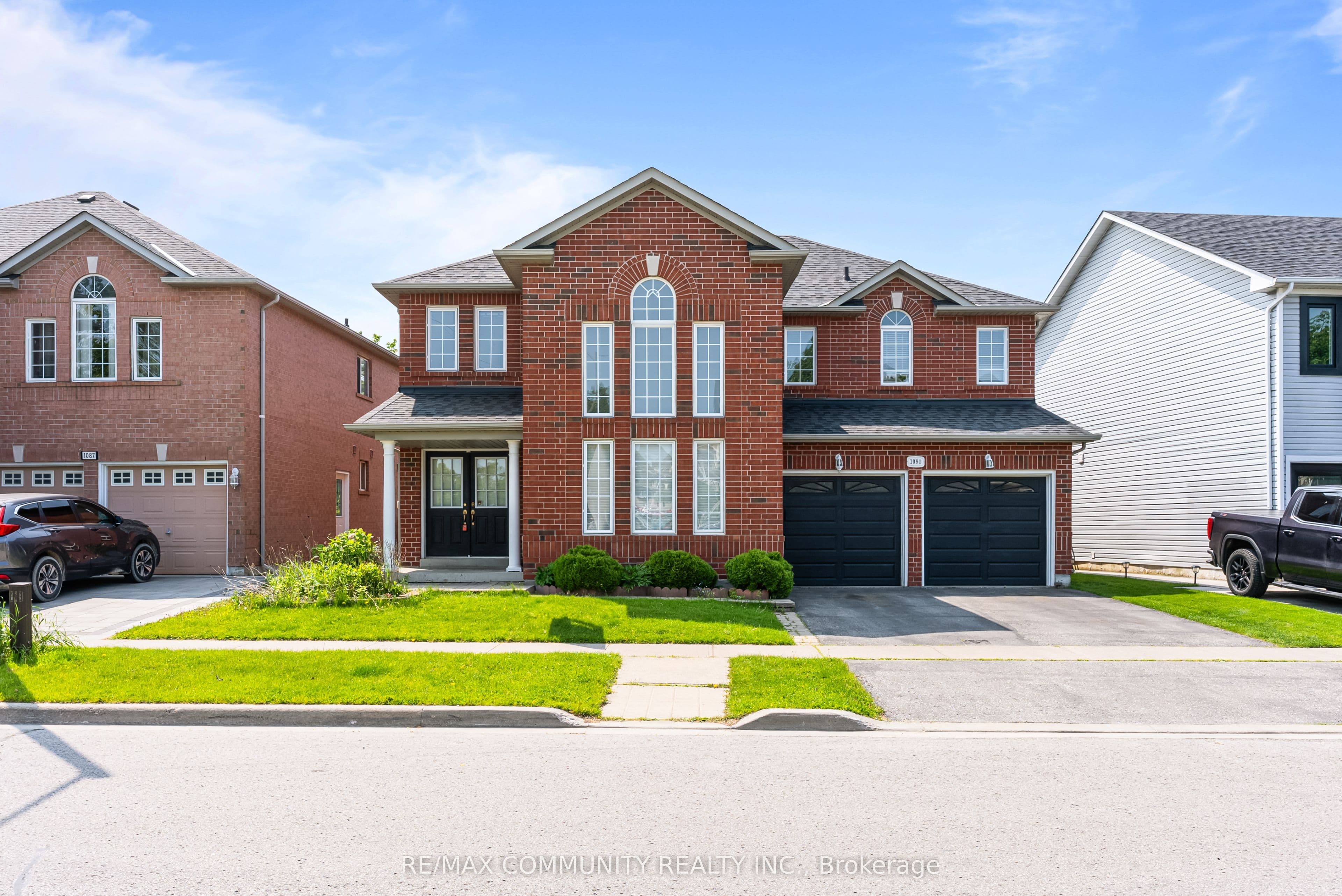 1081 Langford Street photo 1