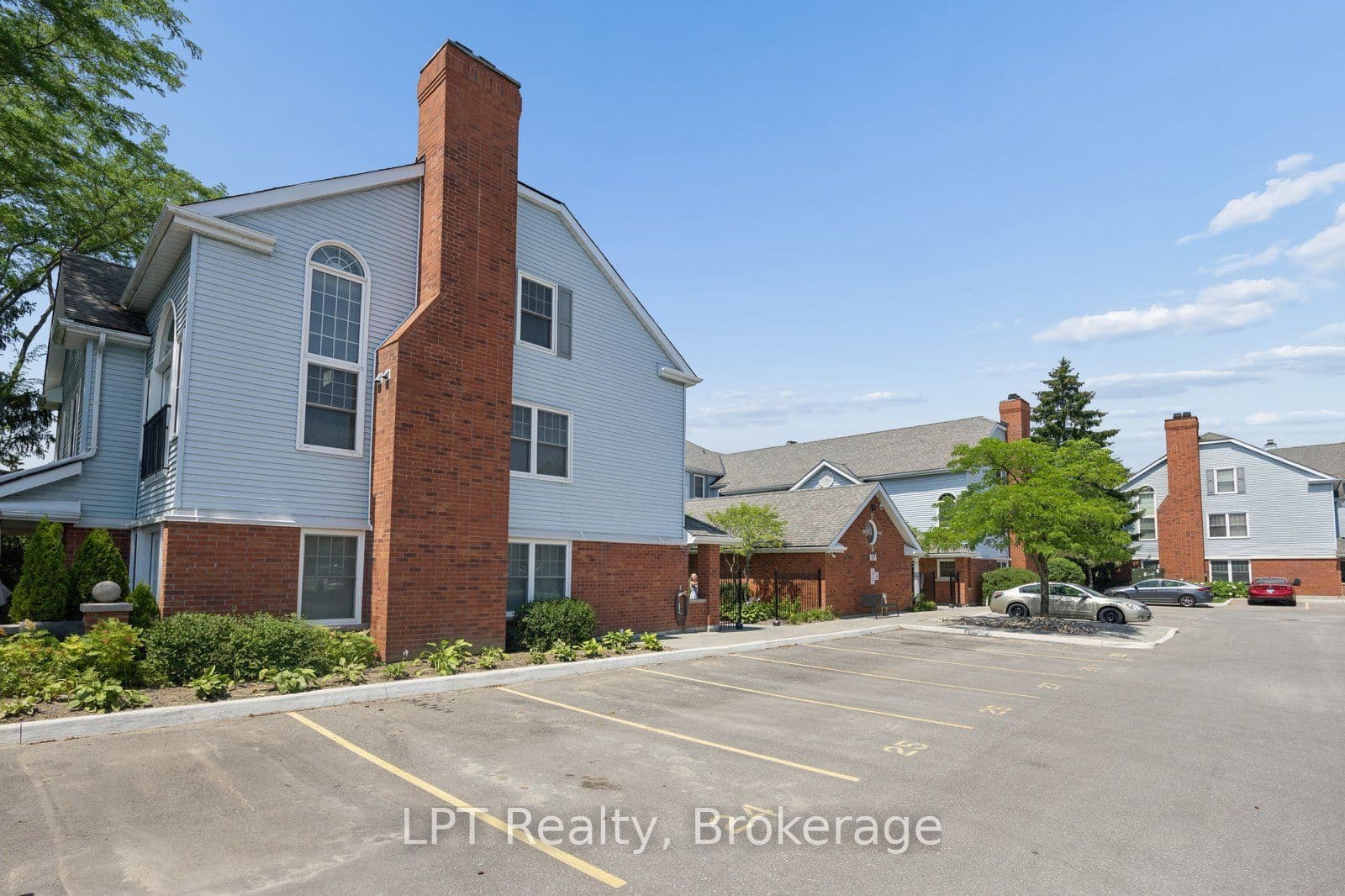 Unit A6 1651 Nash Road photo 1