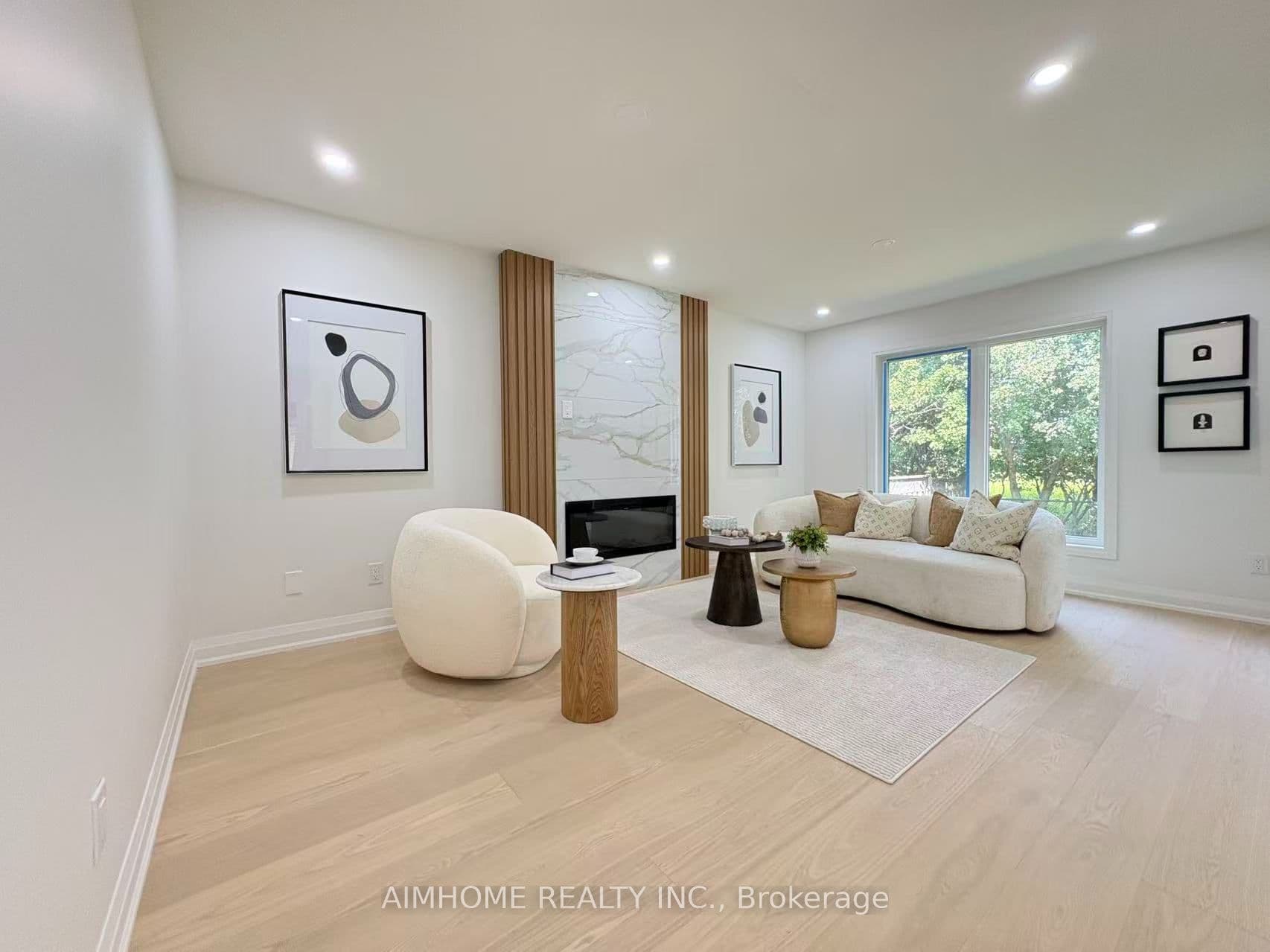 108 Berwick Crescent photo 1