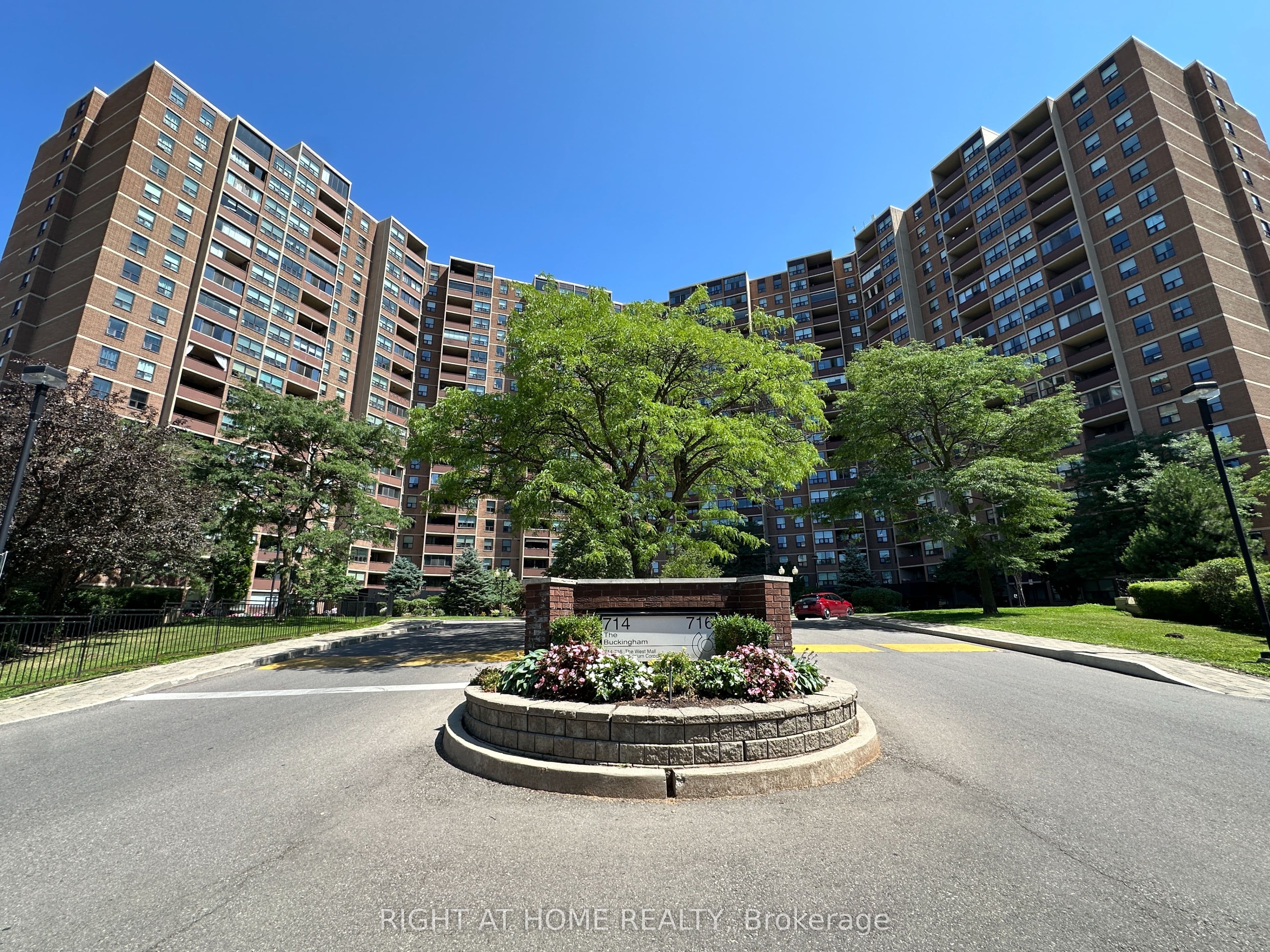 Unit 1507 716 The West Mall N/A photo 1
