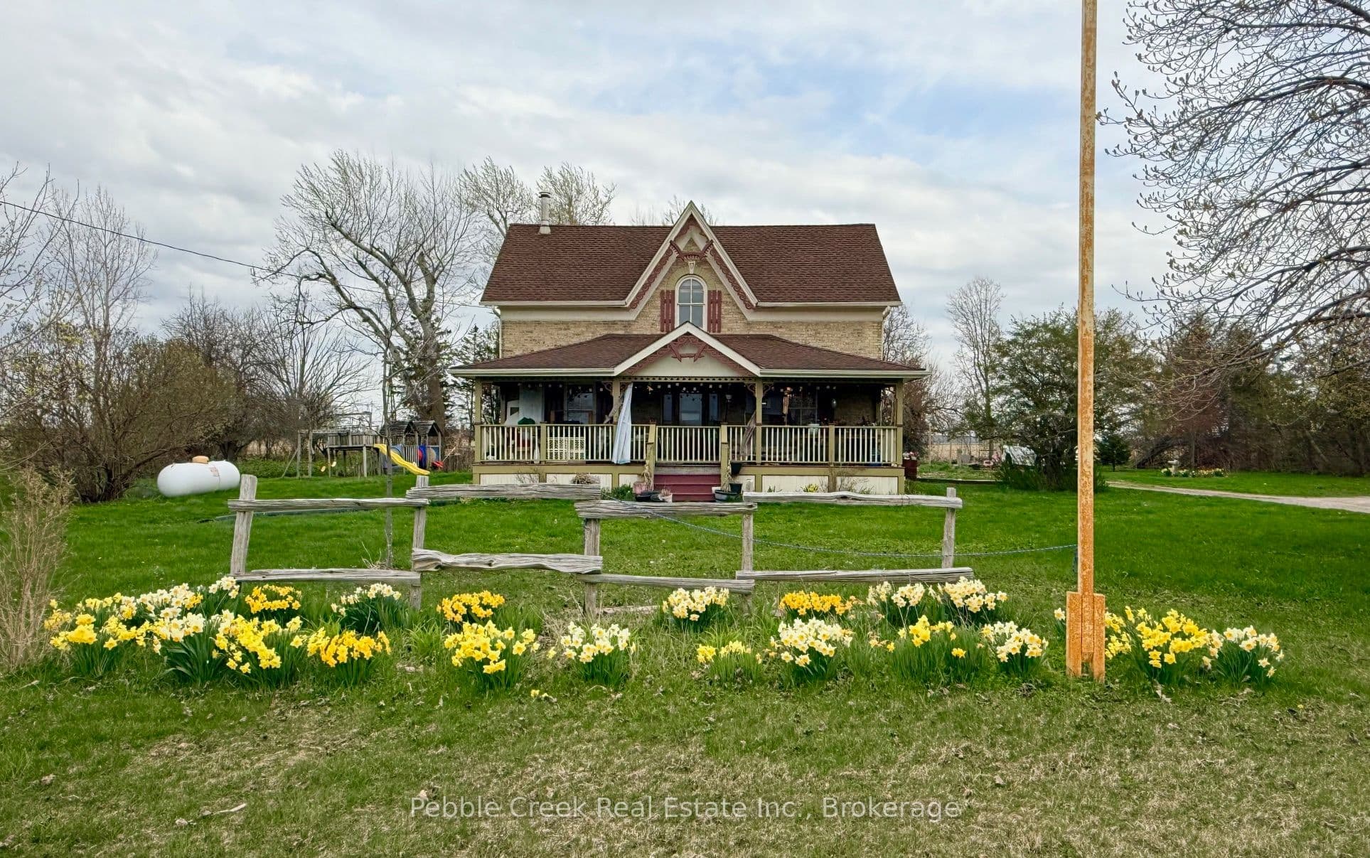 85042 Bluewater Highway photo 1