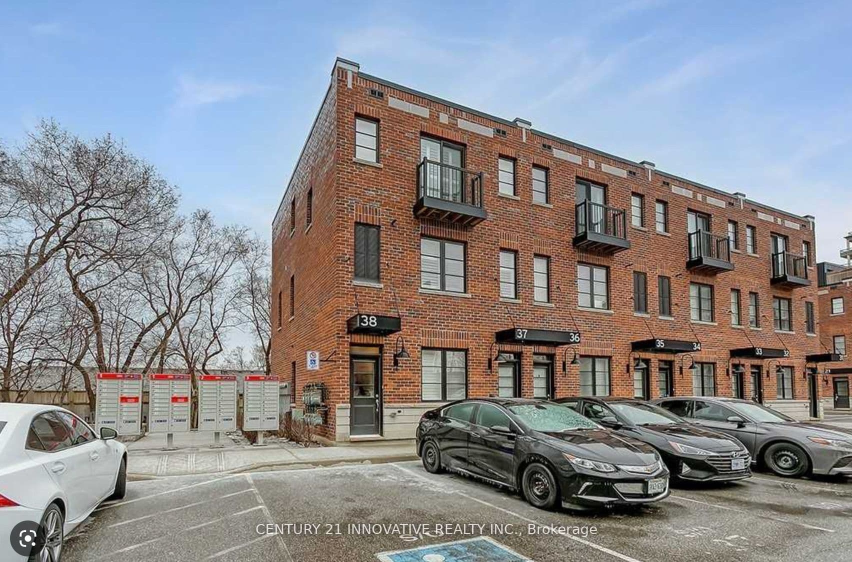 Unit 38 70 Plains Road photo 1