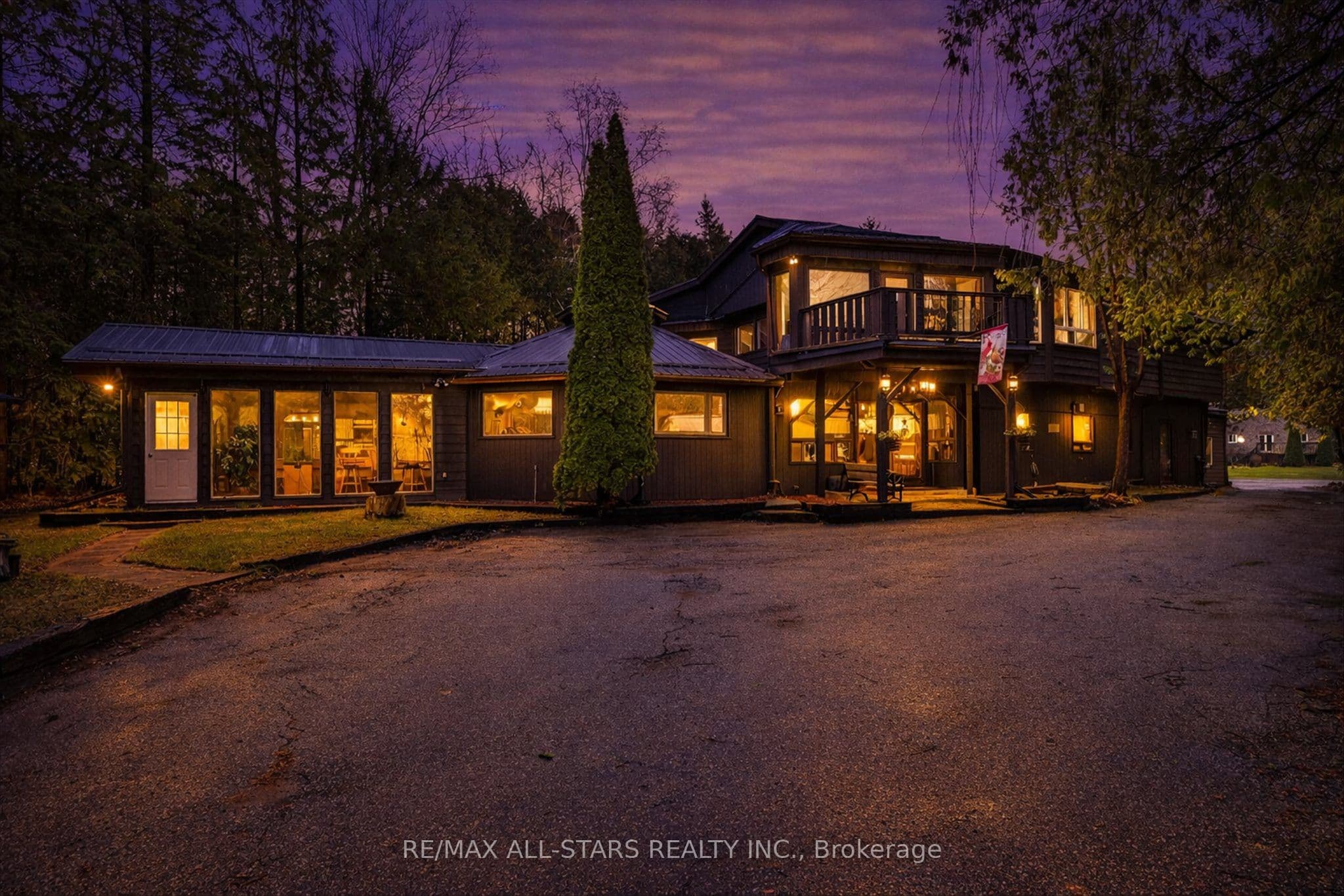 41 Cedar Crescent photo 1