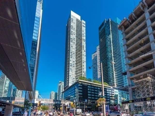 Unit 2602 65 Bremner Boulevard photo 1