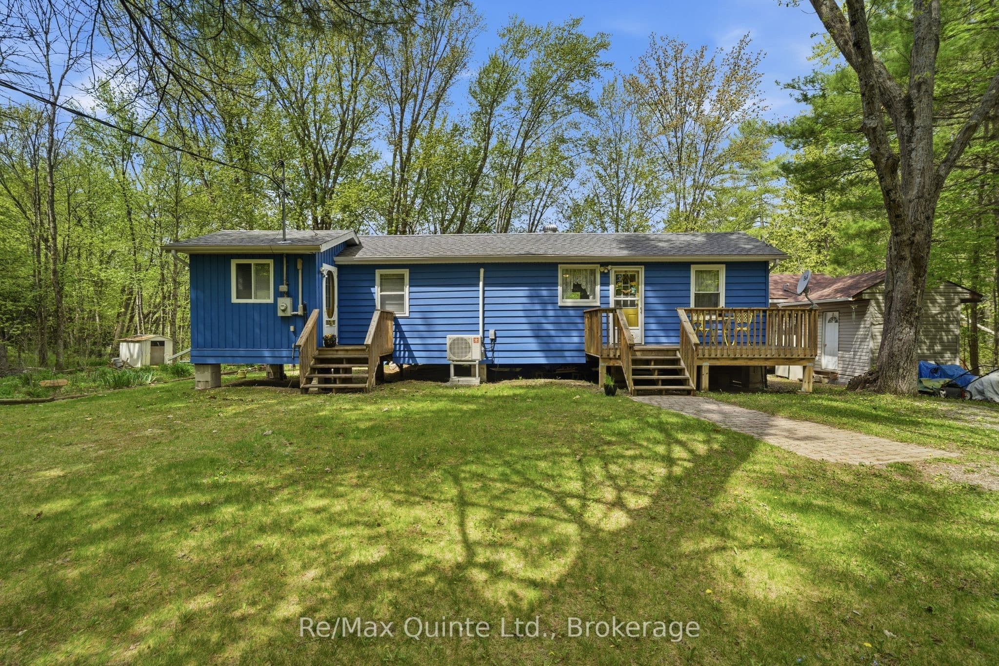 122 Cottage Lane photo 1