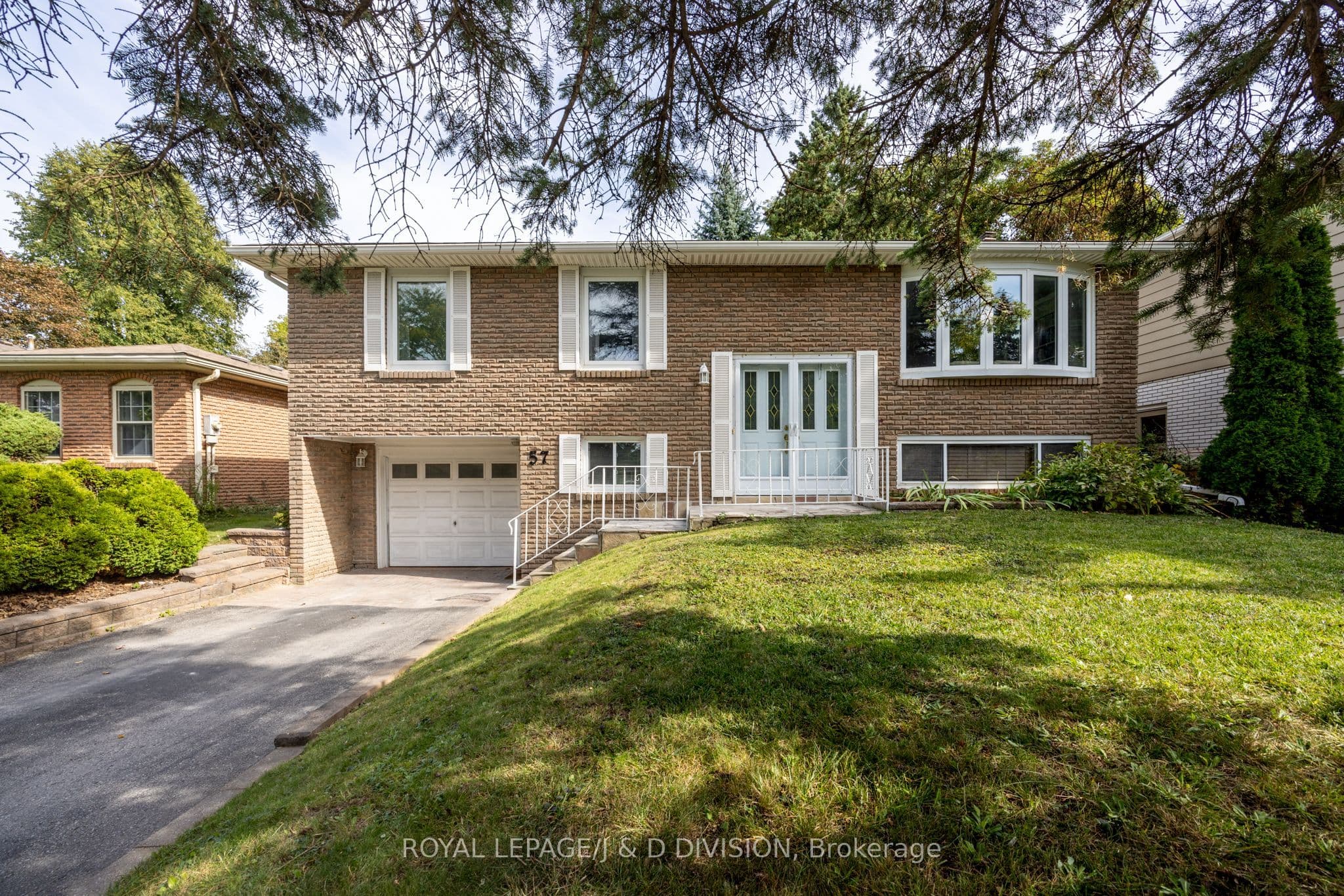 57 Alexander Road photo 1
