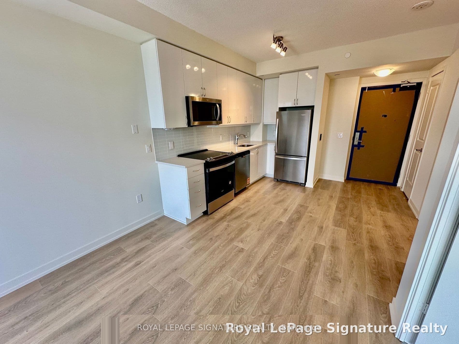 Unit 4809 38 Annie Craig Drive photo 1