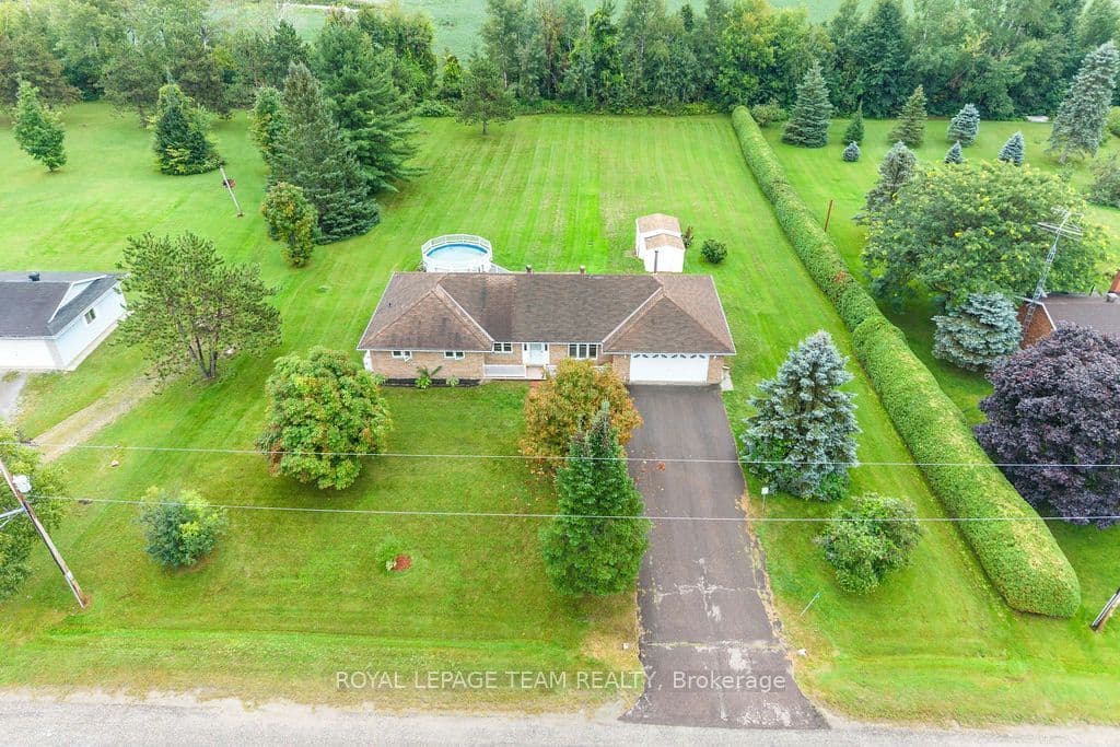 13 Springfield Drive photo 1