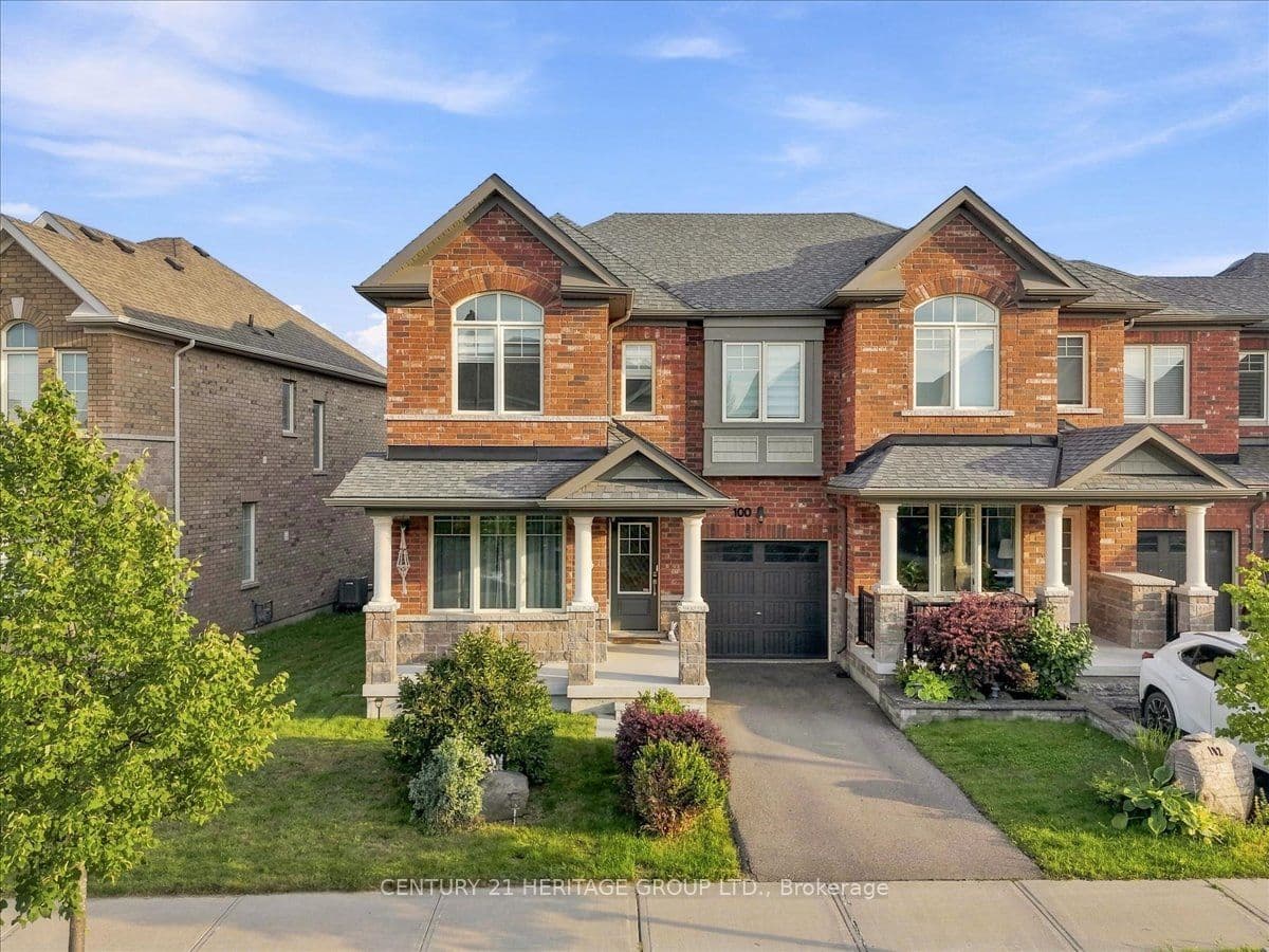 100 Mondial Crescent photo 1