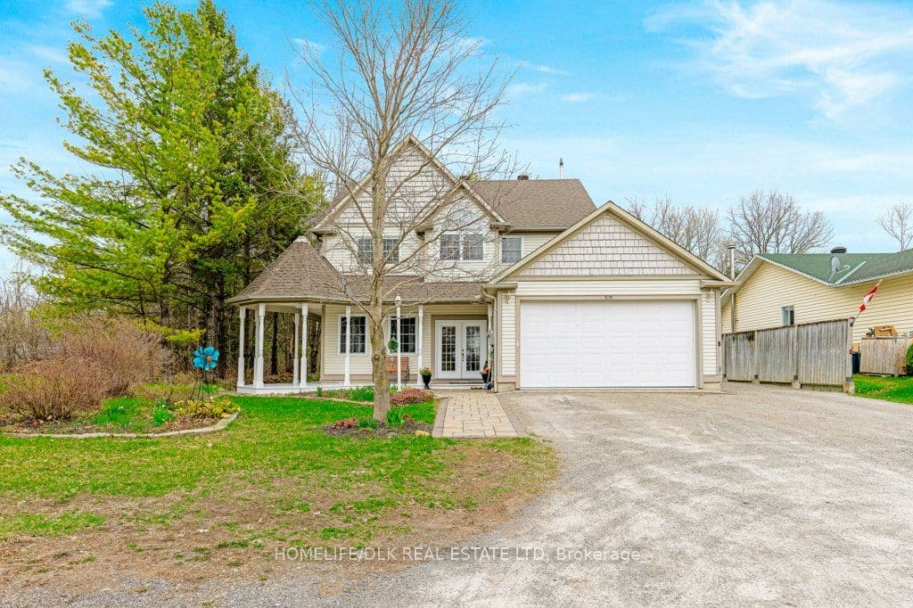 109 Charlotte Street photo 1