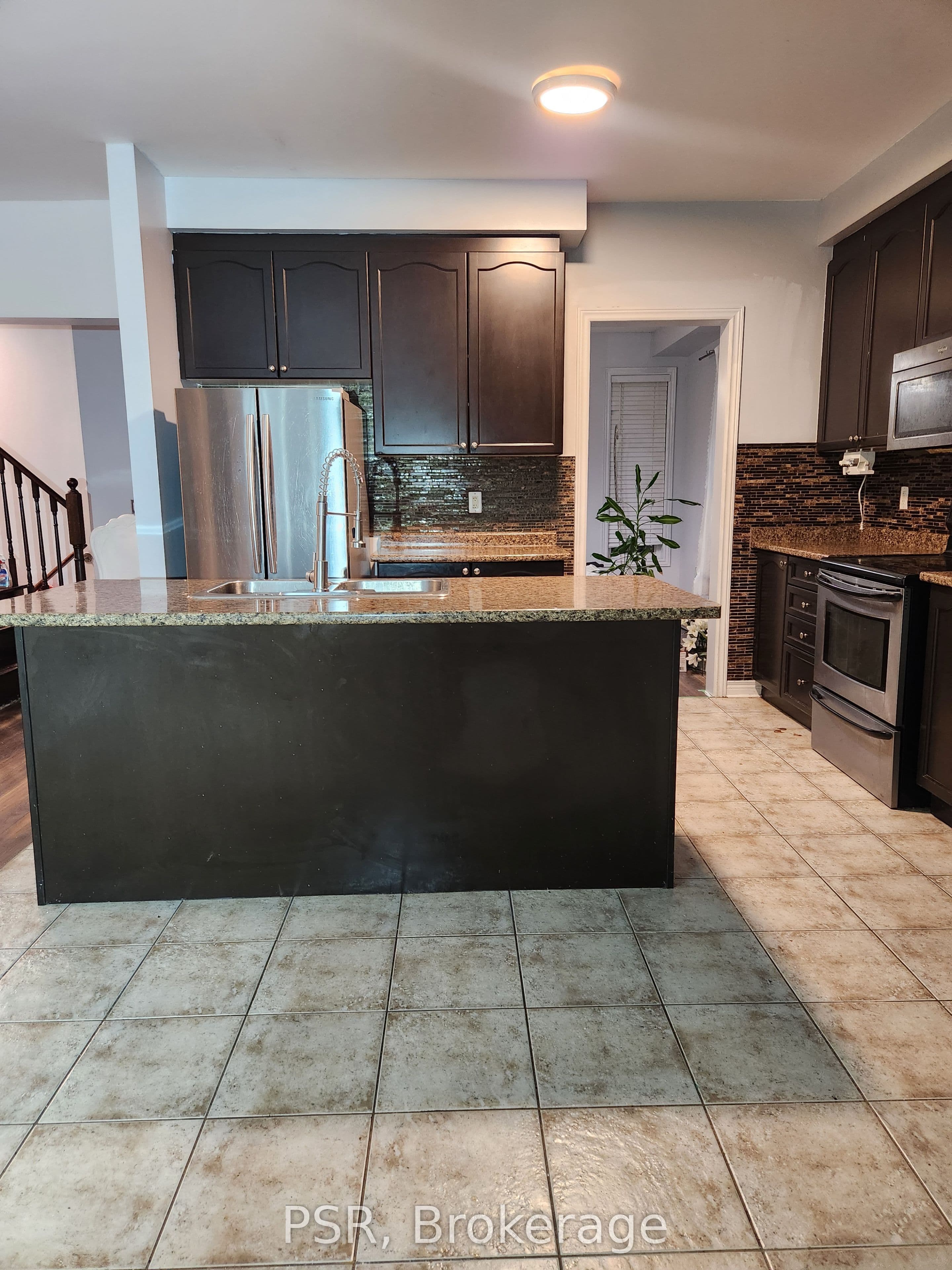 737 Arthur Parker Avenue photo 1