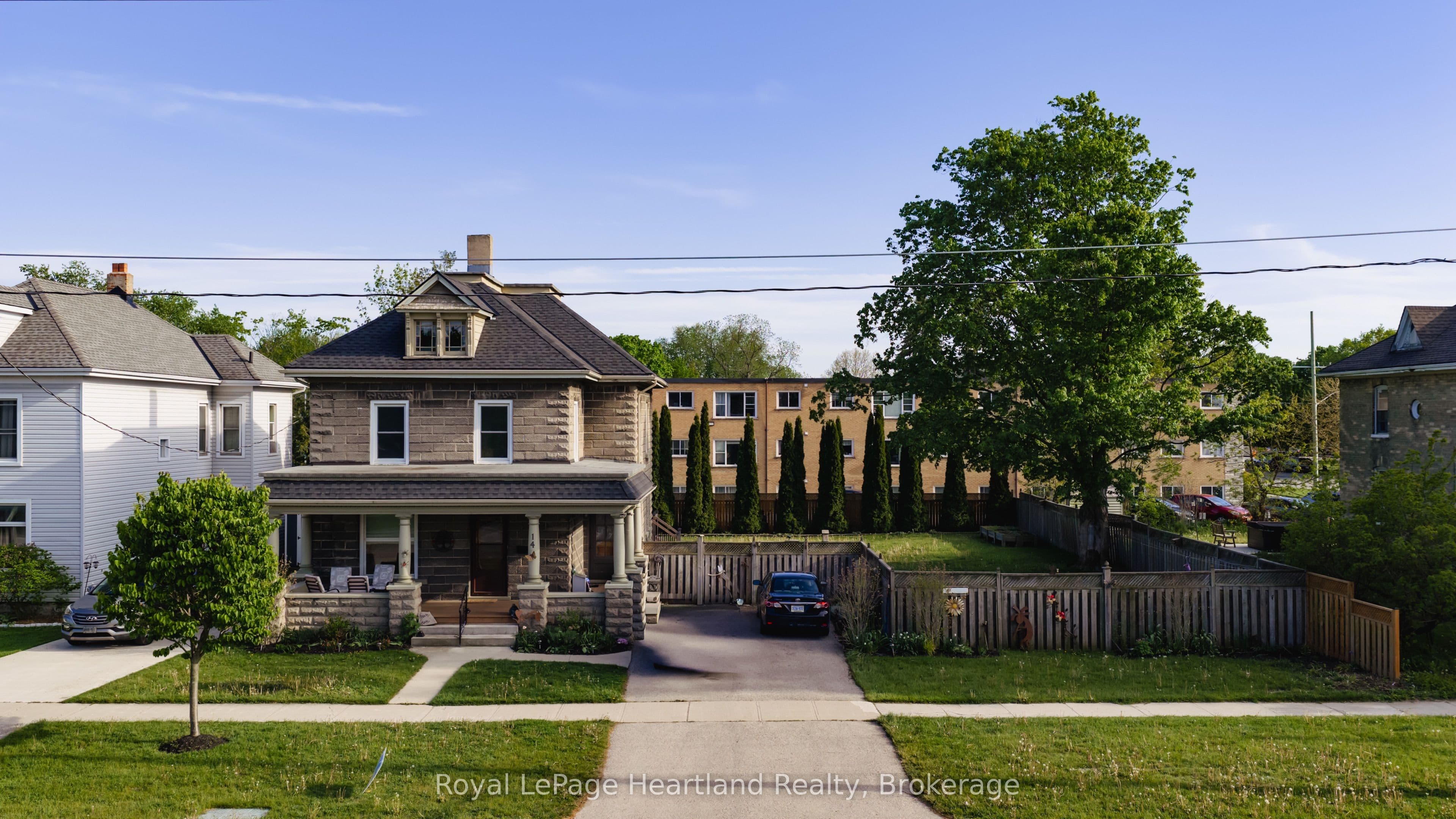 14 Elgin Avenue photo 1