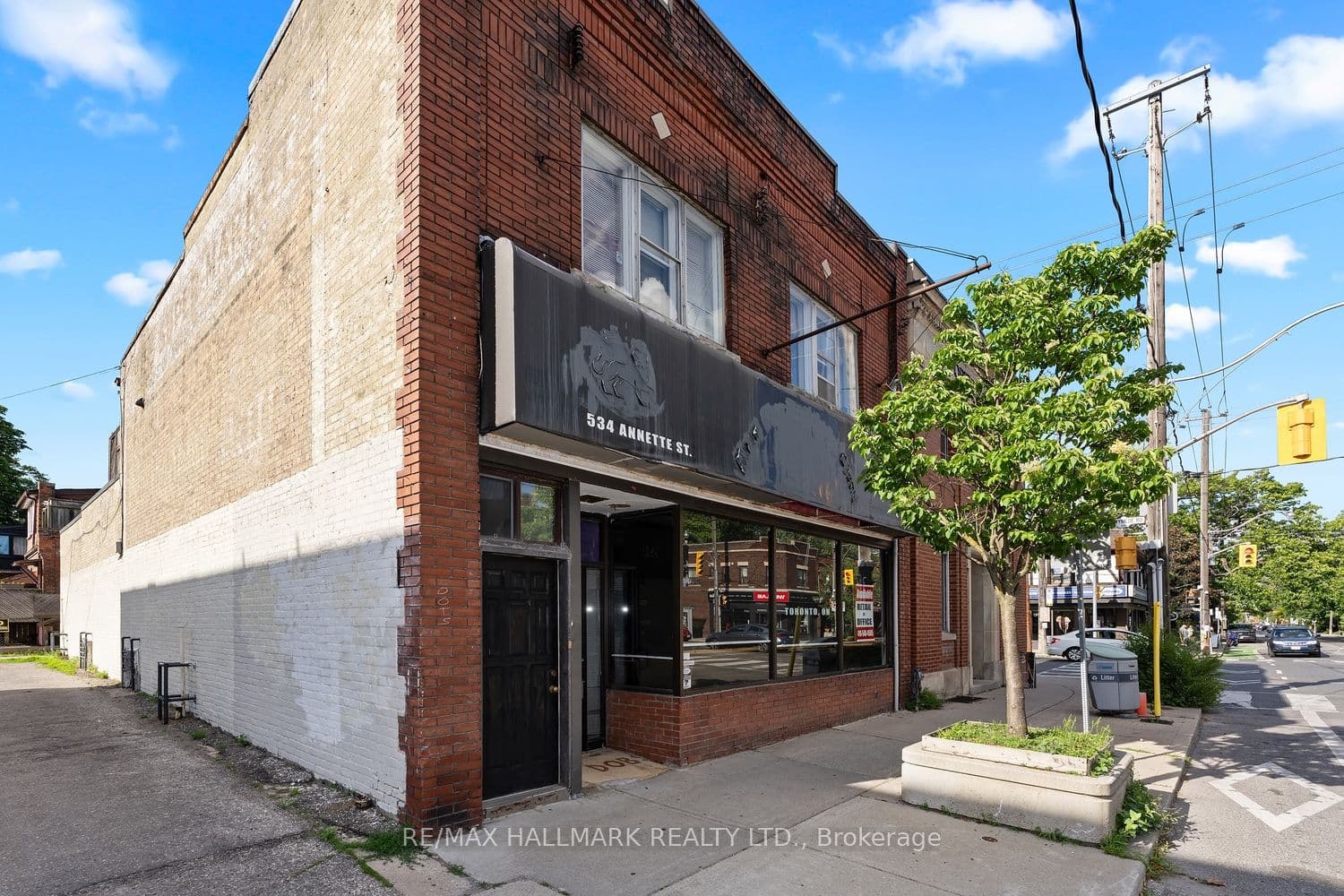 534 Annette Street photo 1