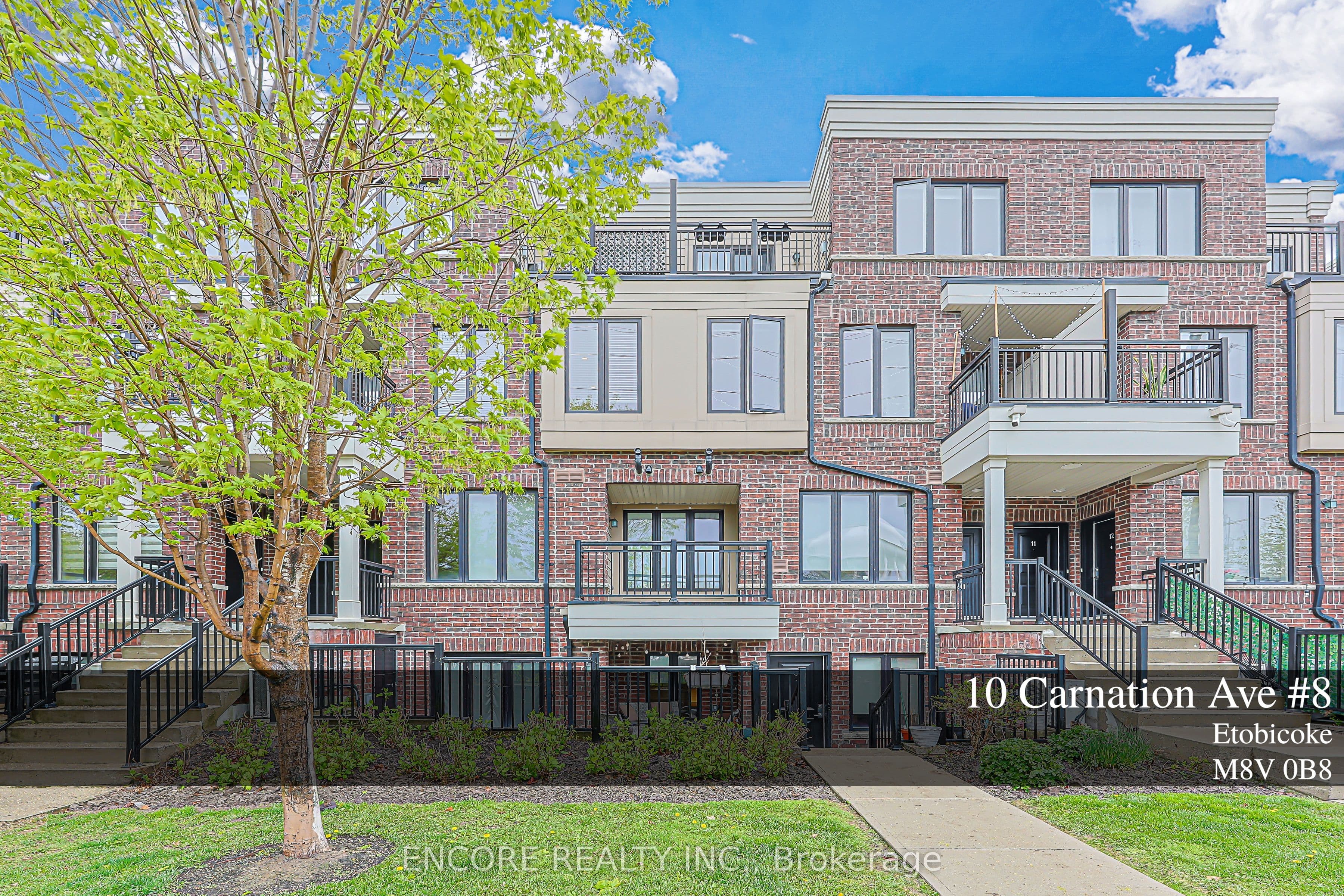 Unit 8 10 Carnation Avenue photo 1