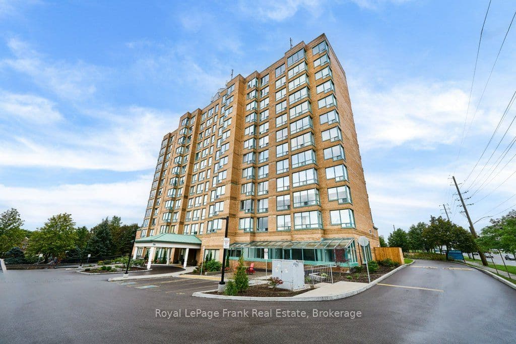 Unit 806 711 Rossland Road photo 1