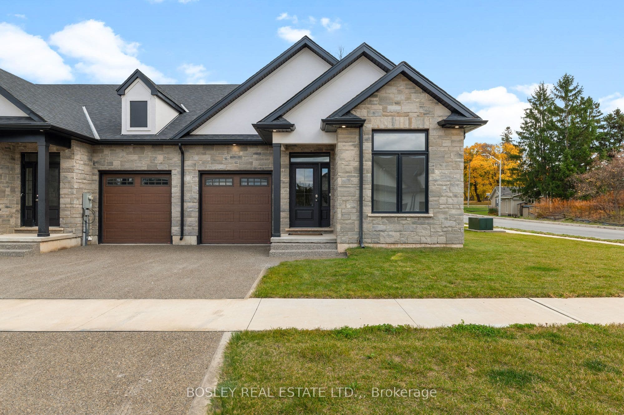 512 Royal Ridge Drive photo 1
