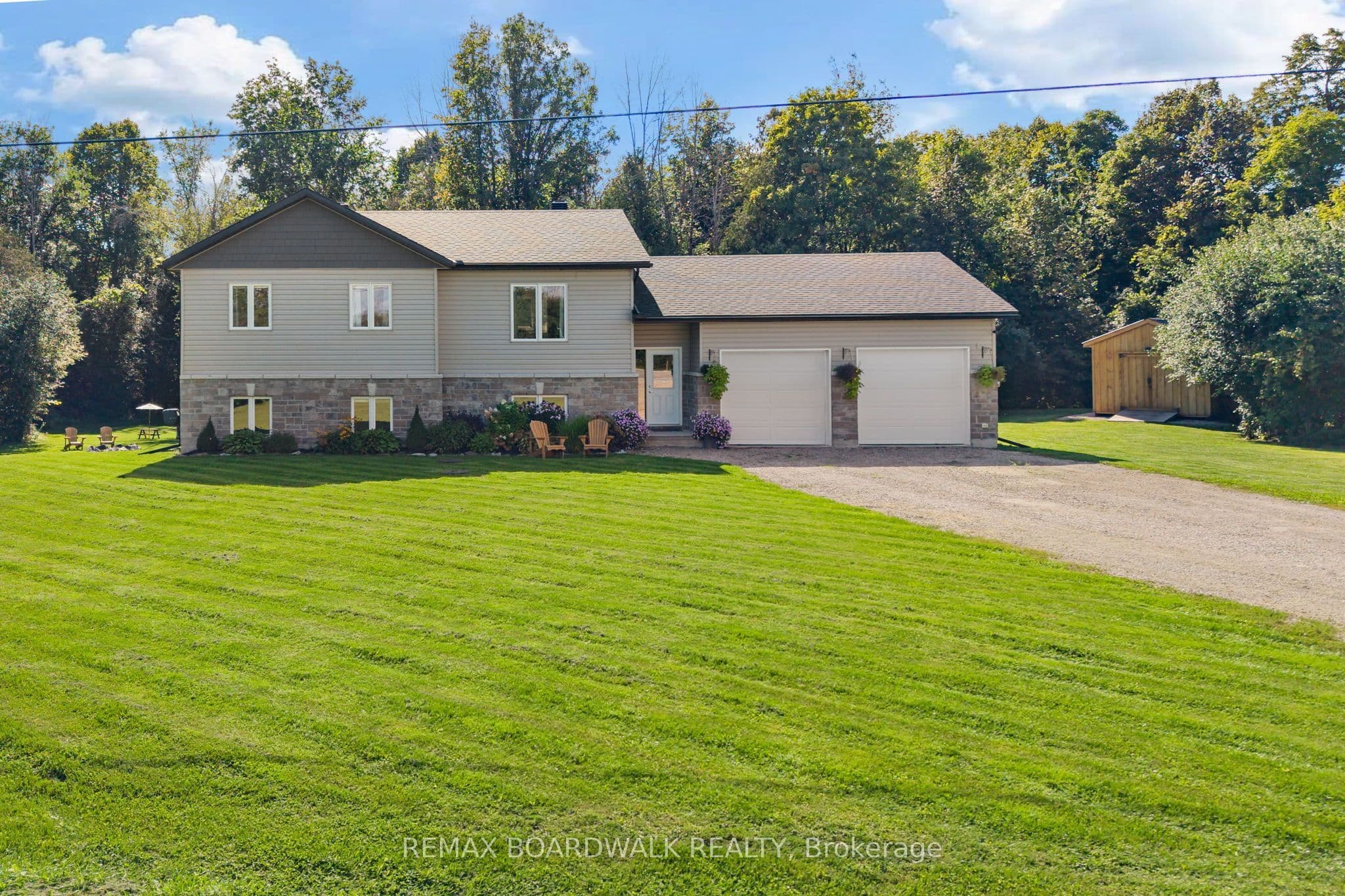 1271 Drummond School Road photo 1