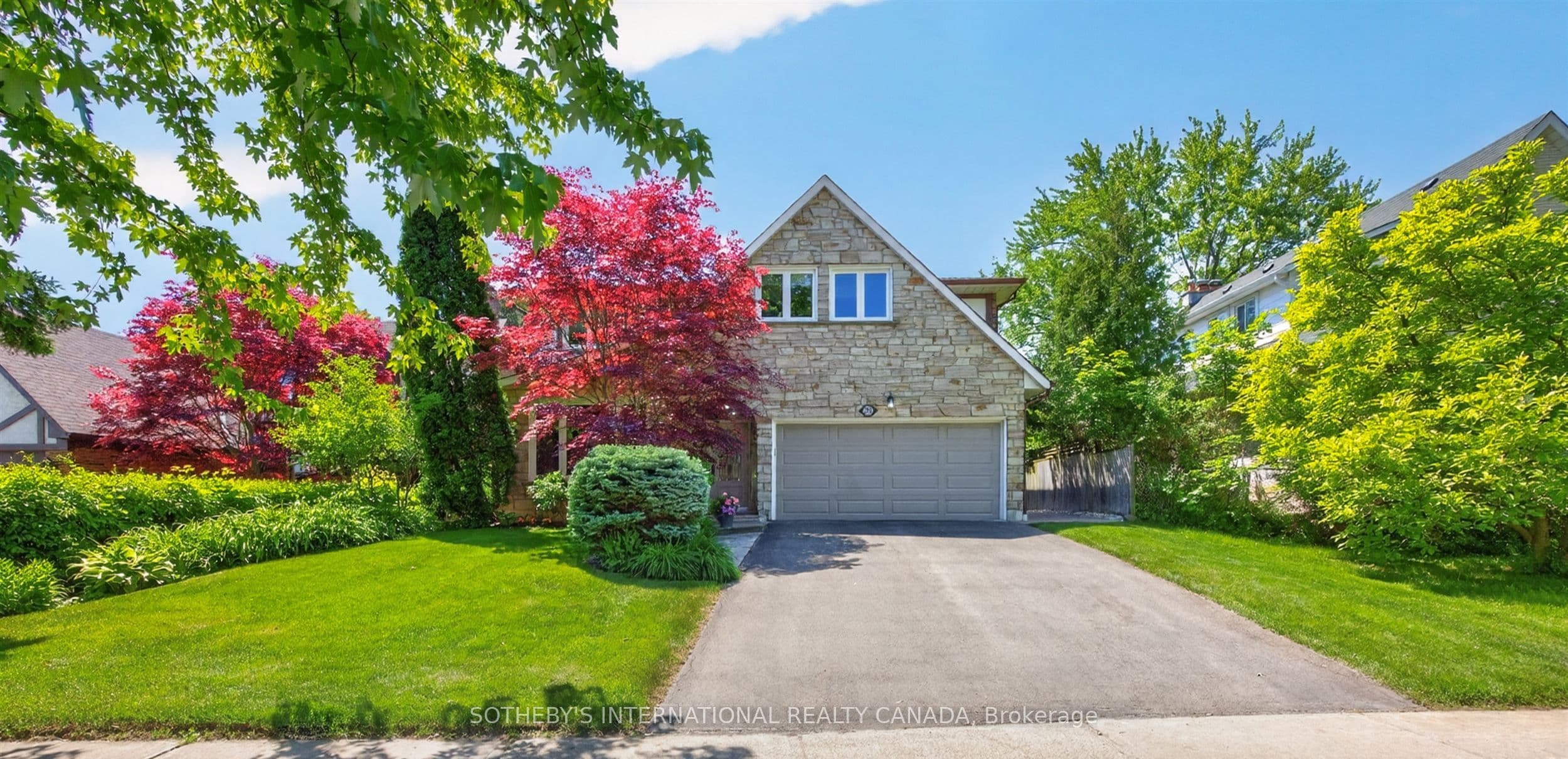 25 Gossamer Avenue photo 1