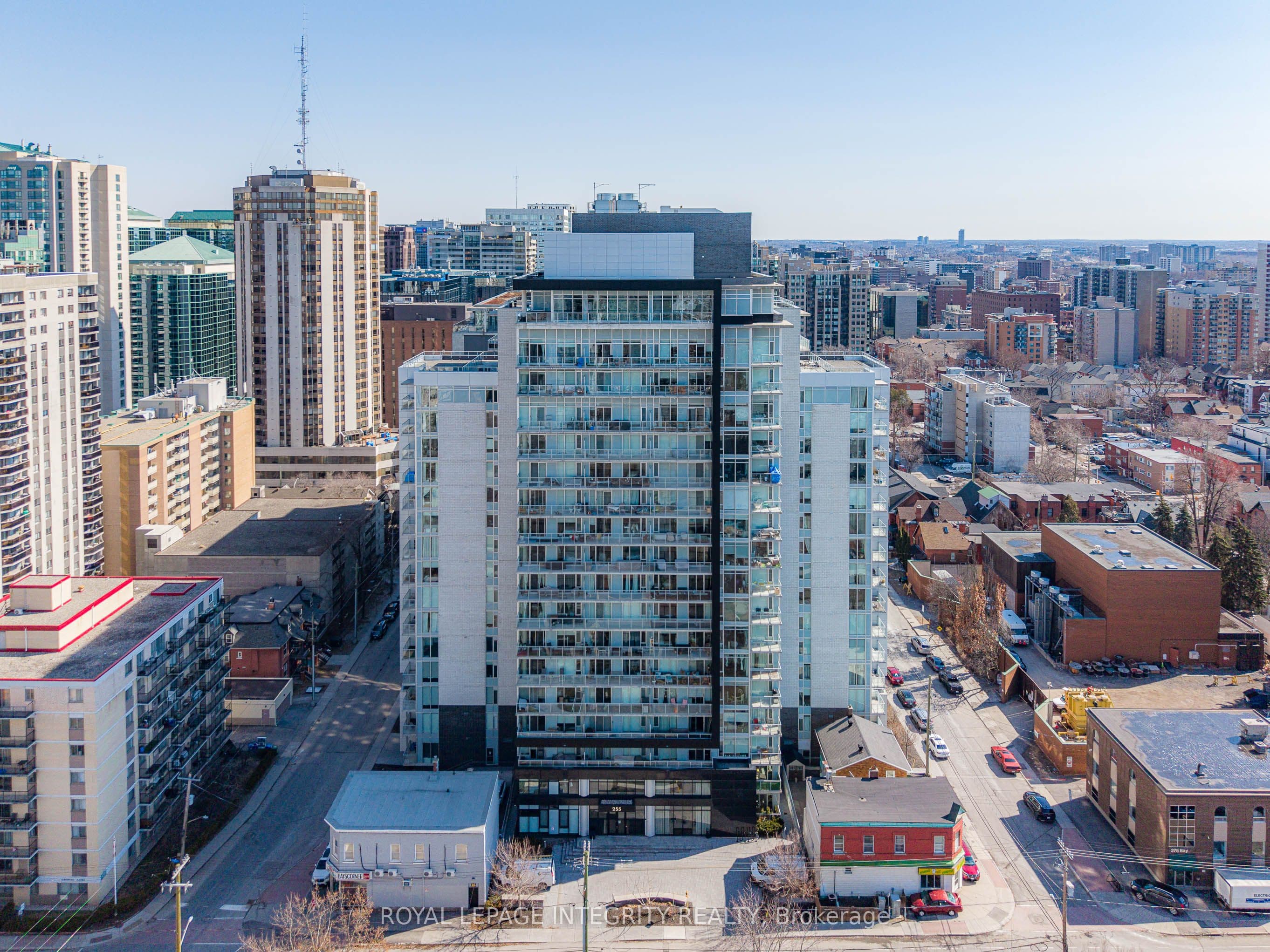 Unit #604 255 Bay Street photo 1