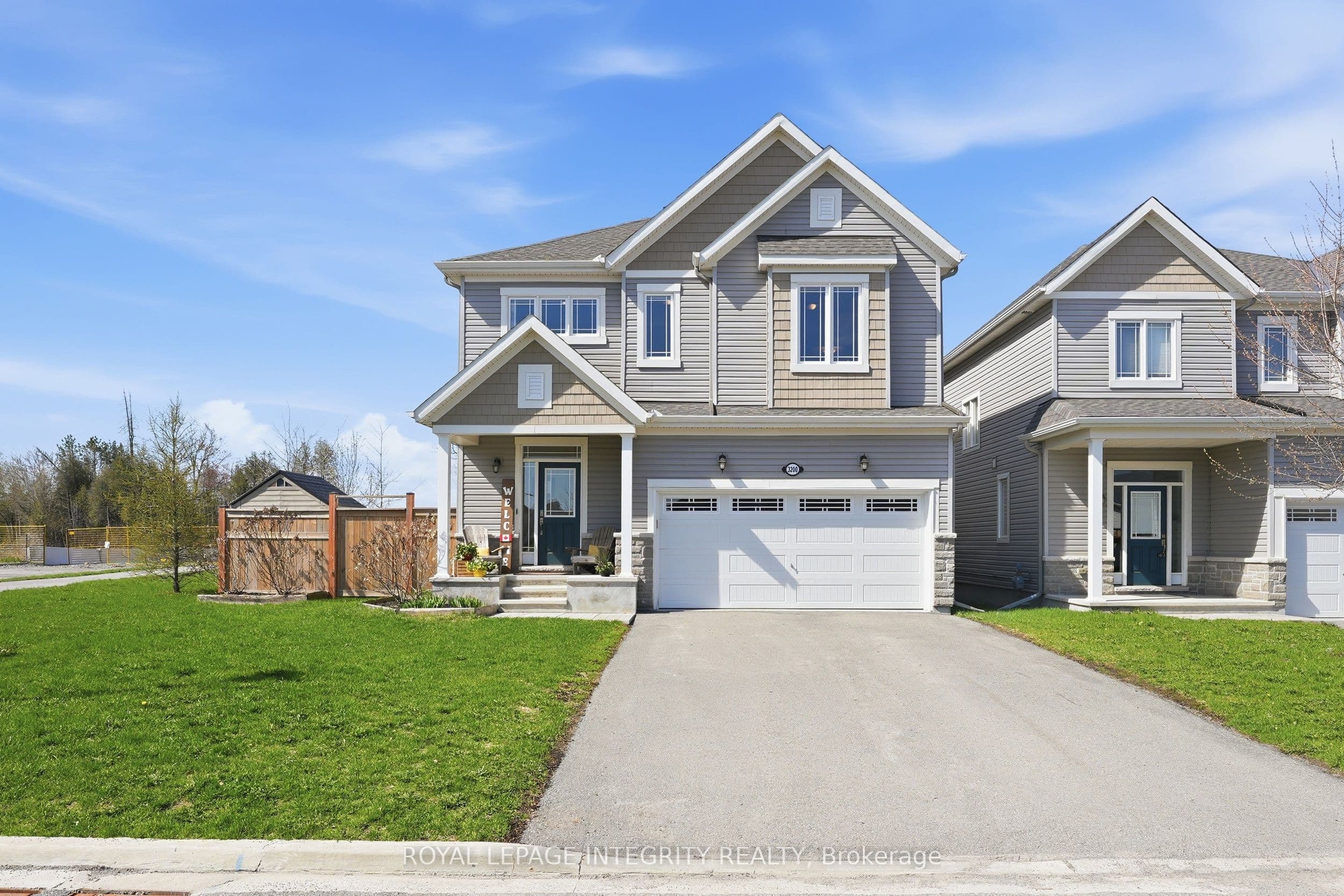 3200 Harvester Crescent photo 1