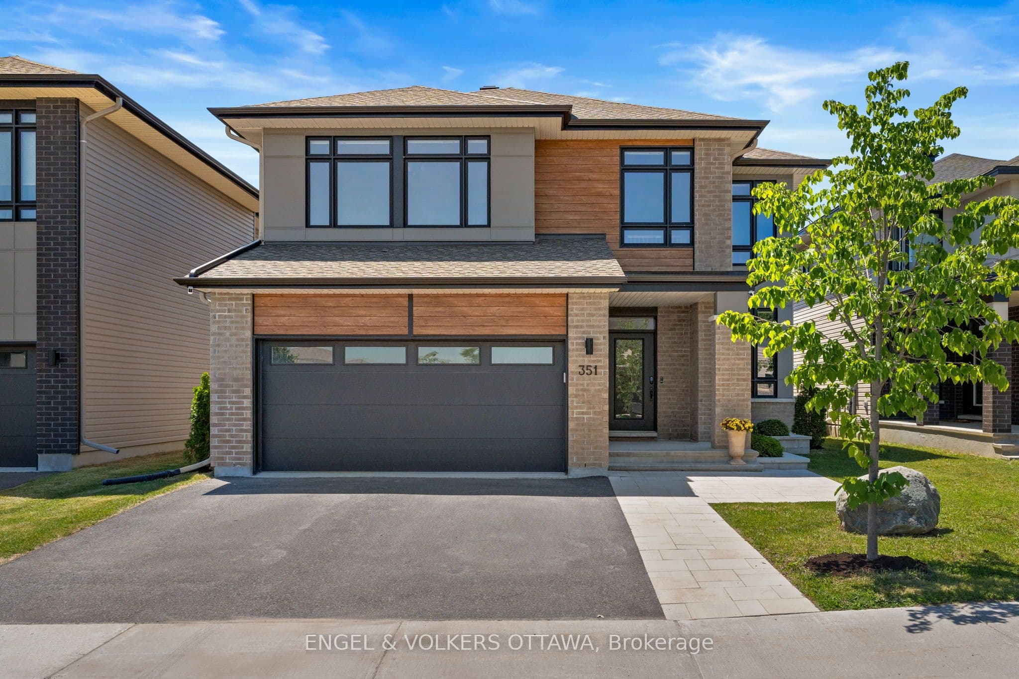 351 Shuttleworth Drive photo 1