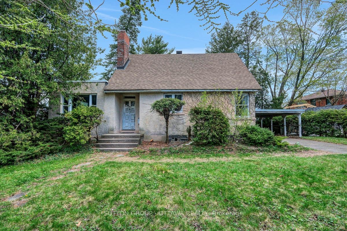 1471 Cavendish Road photo 1