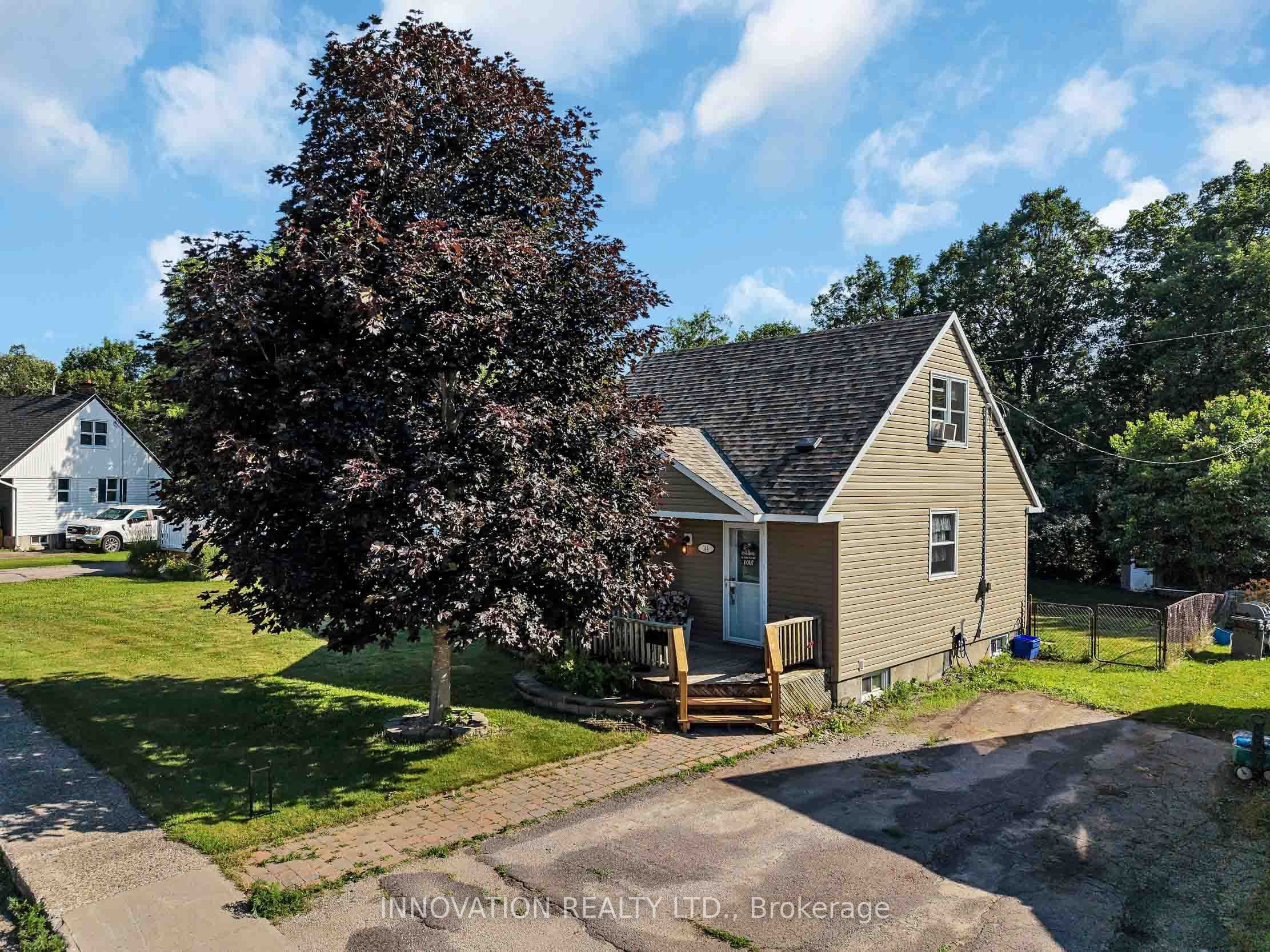 144 Francis Street photo 1