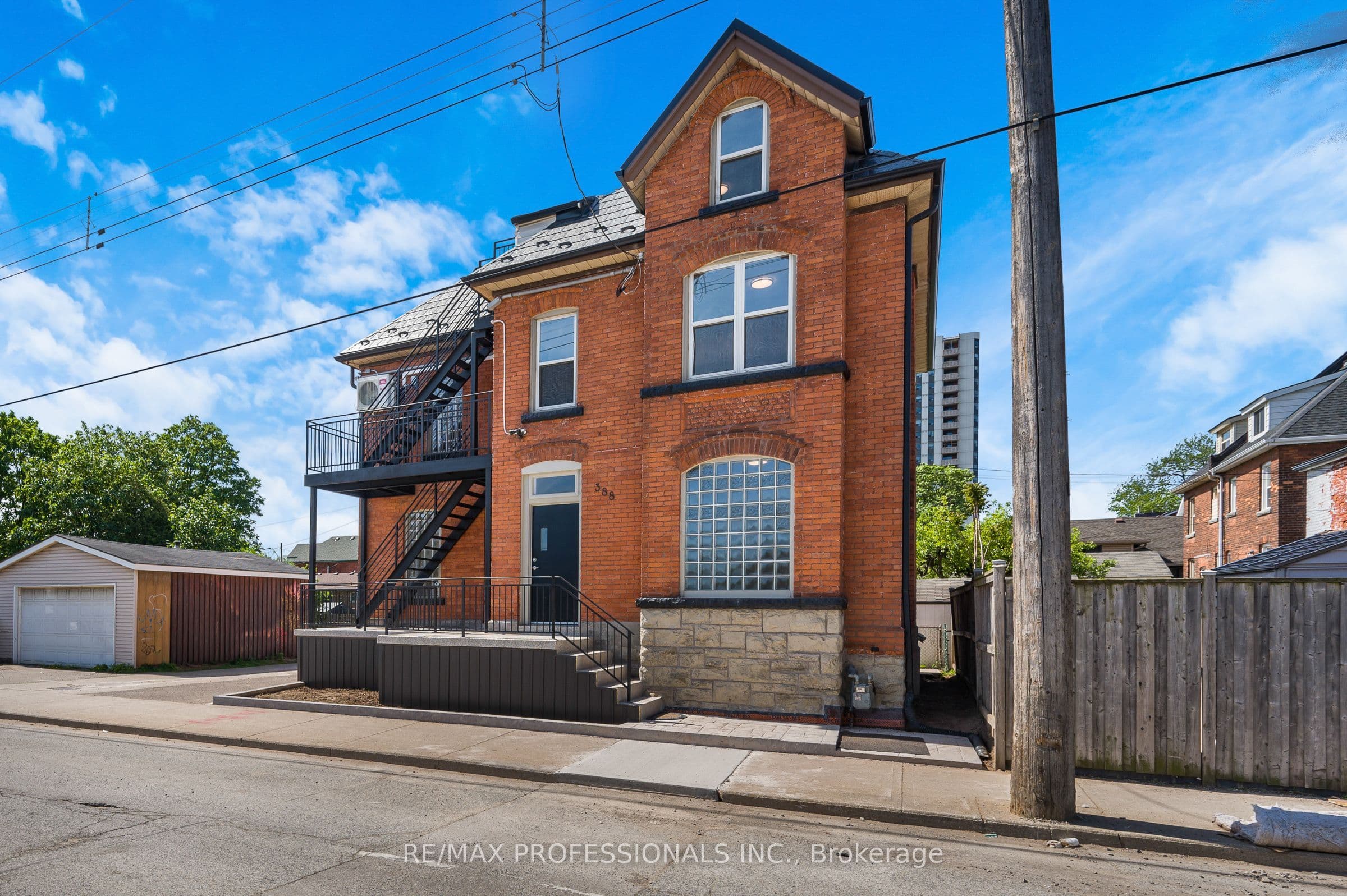 Unit #1 388 Wilson Street photo 1