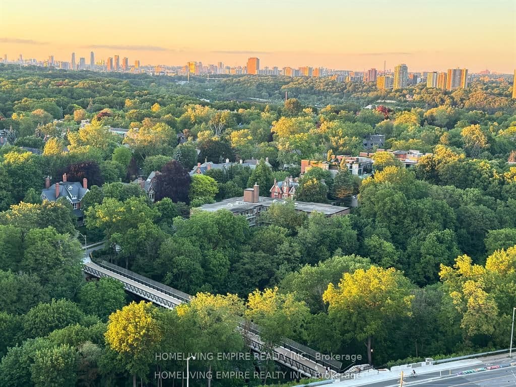 Unit 2304 609 Sherbourne Street photo 1
