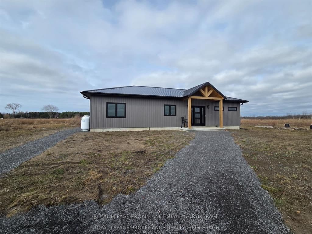 292 Kyes Road photo 1