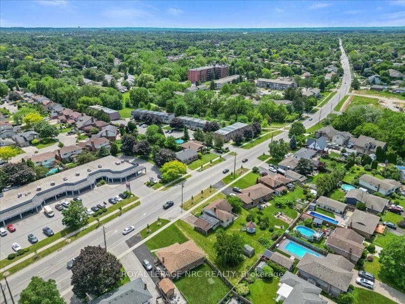 267 Lakeshore Road photo 1