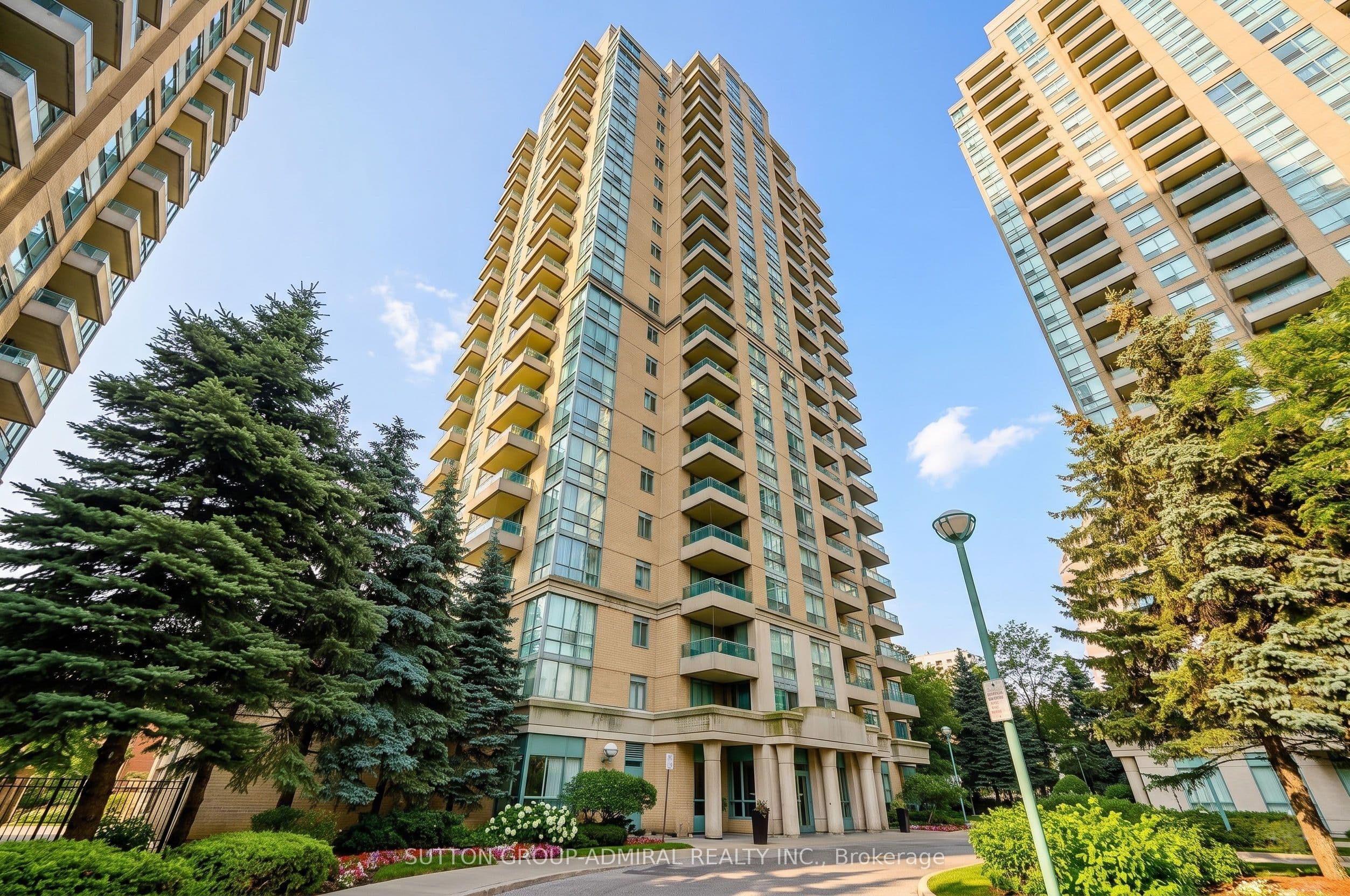 Unit 2305 3 Pemberton Avenue photo 1