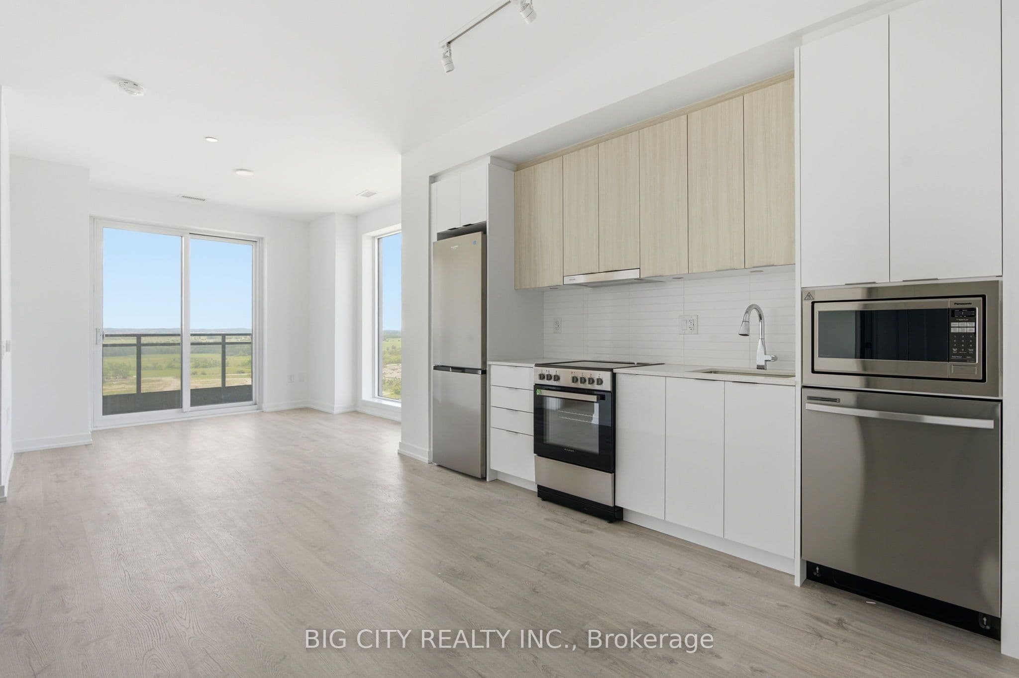 Unit 2403 9751 Markham Road photo 1
